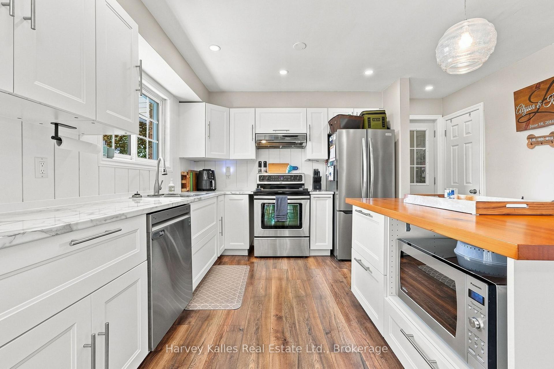 Photo 9 of 3437 County Rd 2, Prince Edward County, Ameliasburgh — HOMEH