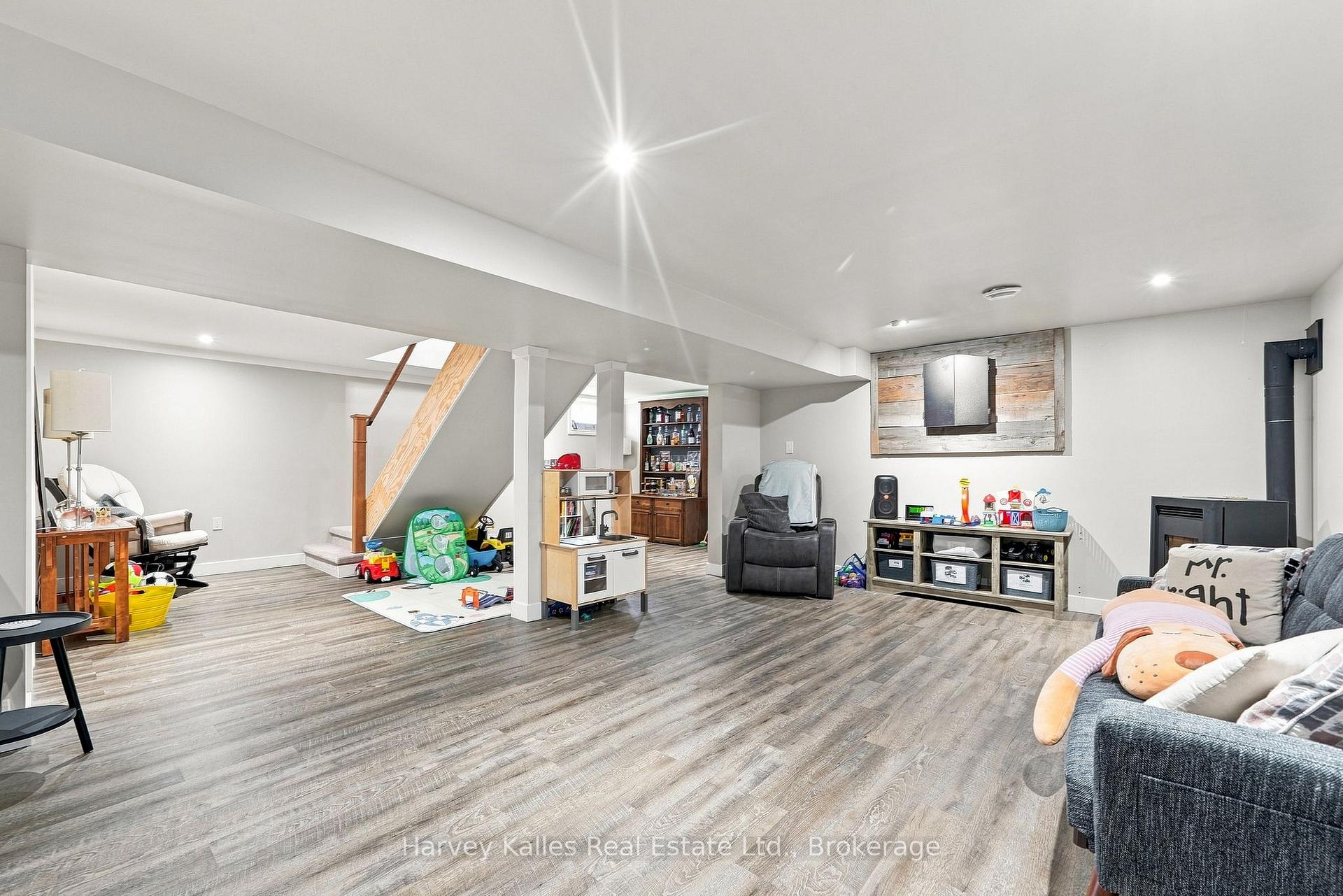 Photo 27 of 3437 County Rd 2, Prince Edward County, Ameliasburgh — HOMEH