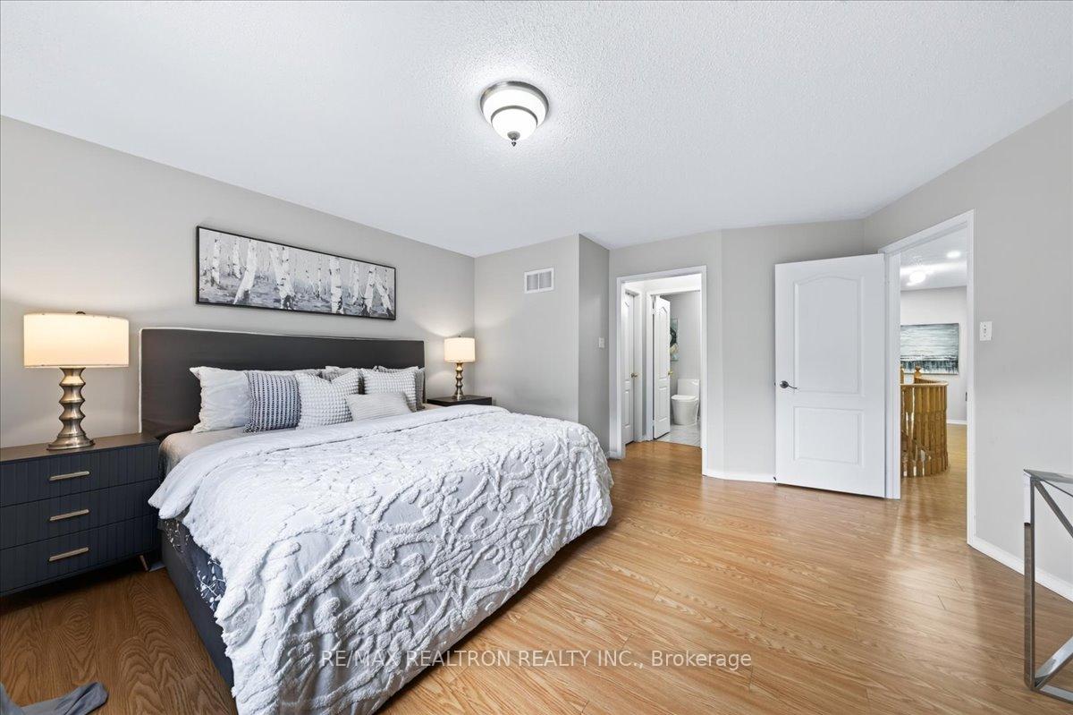 Photo 26 of 37 Lebovic Drive, Richmond Hill, Oak Ridges Lake Wilcox — HOMEH