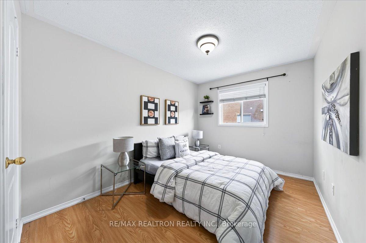 Photo 29 of 37 Lebovic Drive, Richmond Hill, Oak Ridges Lake Wilcox — HOMEH