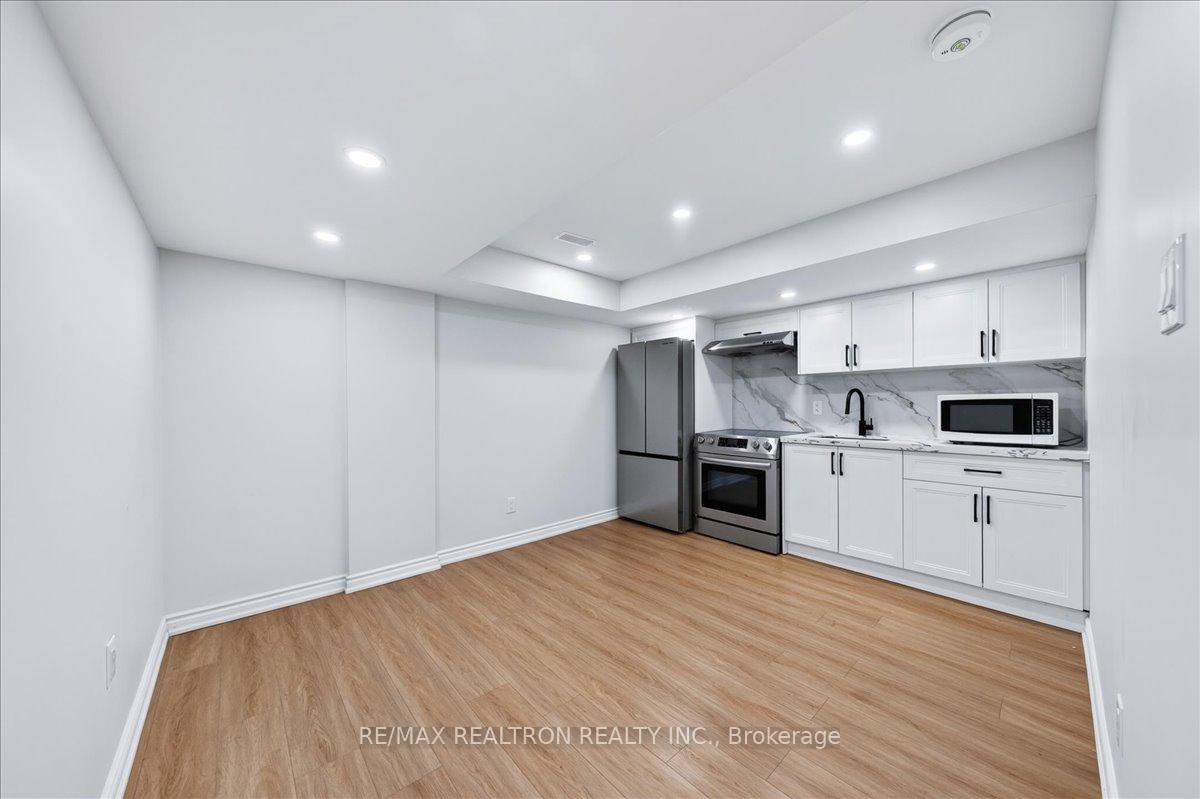 Photo 37 of 37 Lebovic Drive, Richmond Hill, Oak Ridges Lake Wilcox — HOMEH