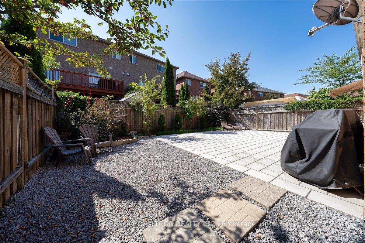 Photo 49 of 37 Lebovic Drive, Richmond Hill, Oak Ridges Lake Wilcox — HOMEH