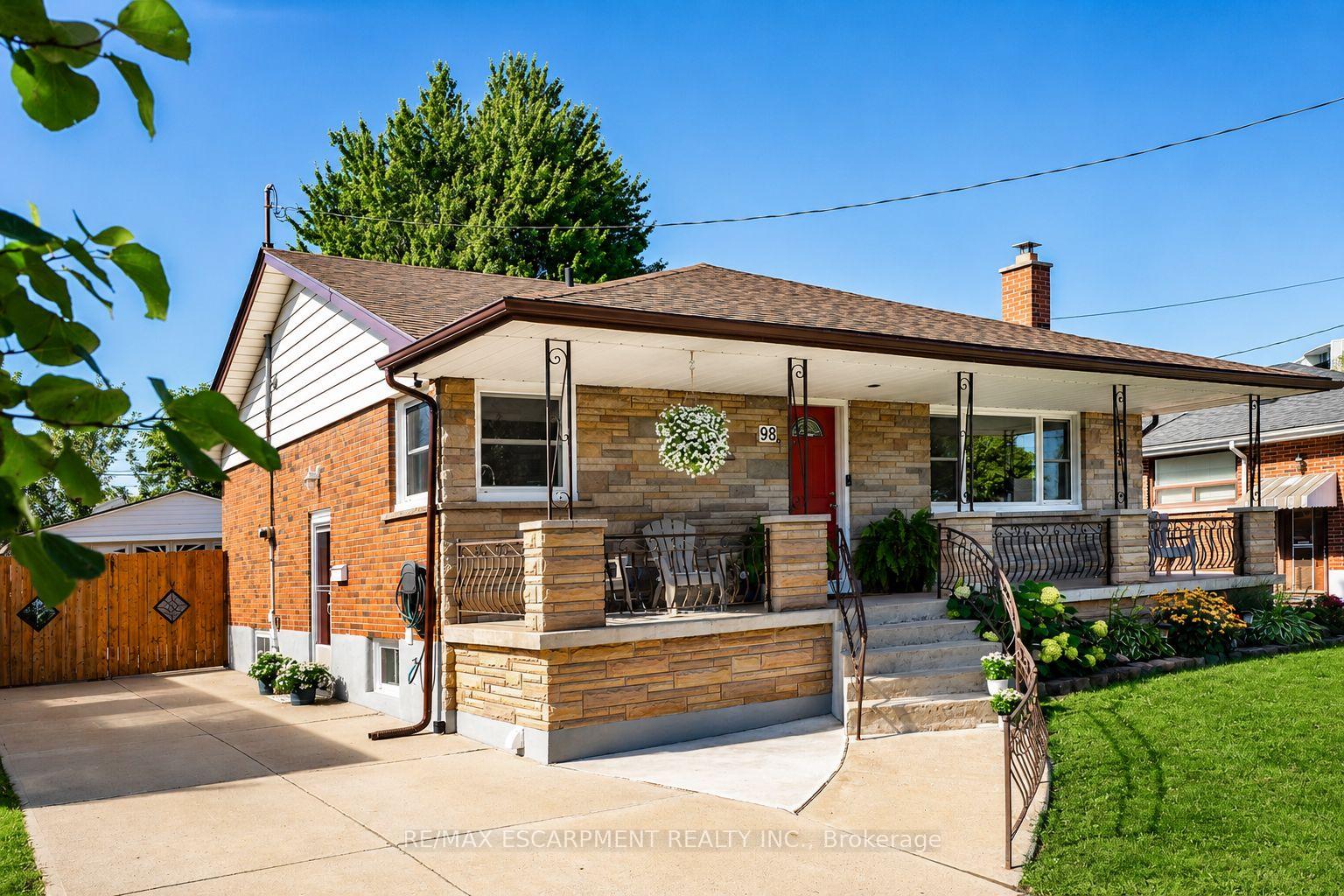 Photo 2 of 98 Duncombe Drive, Hamilton, Hill Park — HOMEH