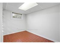 Photo 34 of 94 Wendover Drive, Hamilton, Fessenden — HOMEH