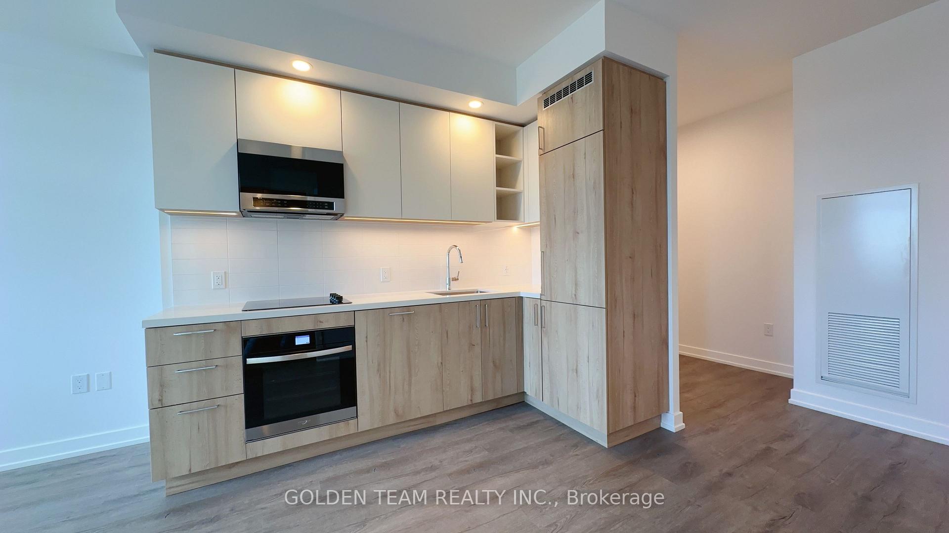 Front of Unit 1312, 21 Meadowdale Road