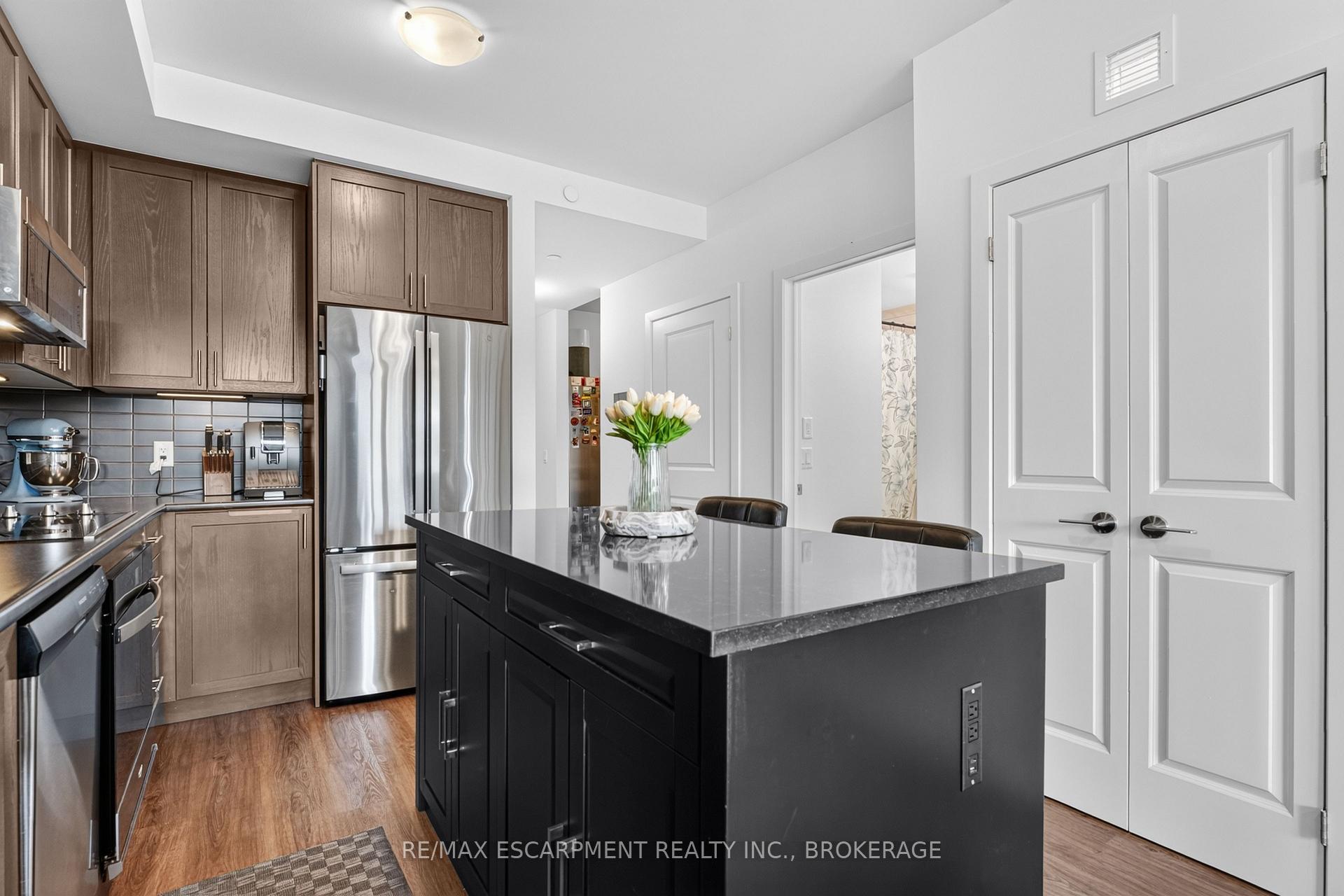Photo 9 of 205-461 Green Road, Hamilton, Stoney Creek — HOMEH
