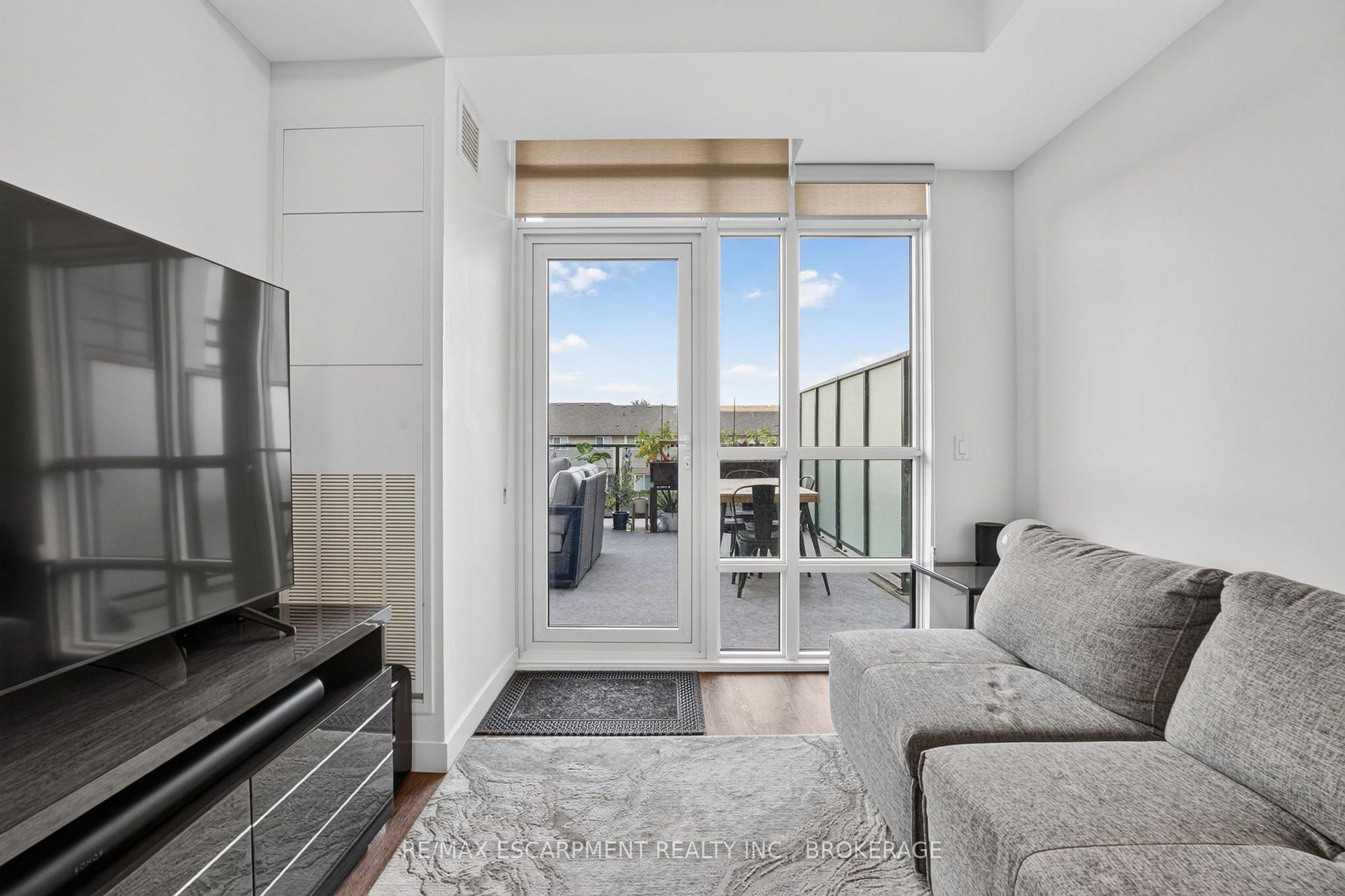 Photo 17 of 205-461 Green Road, Hamilton, Stoney Creek — HOMEH