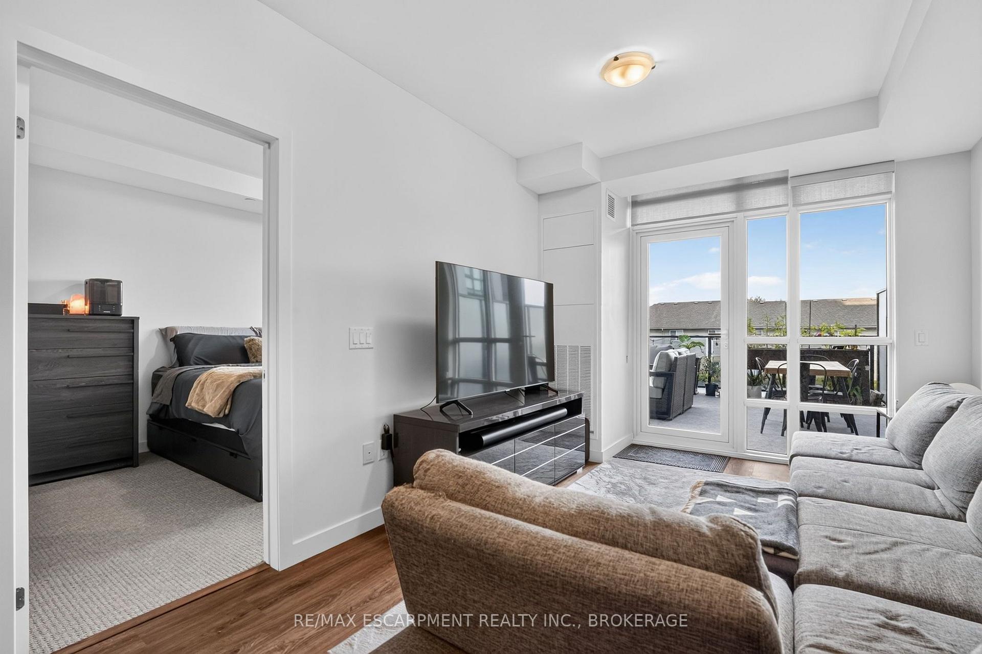 Photo 19 of 205-461 Green Road, Hamilton, Stoney Creek — HOMEH