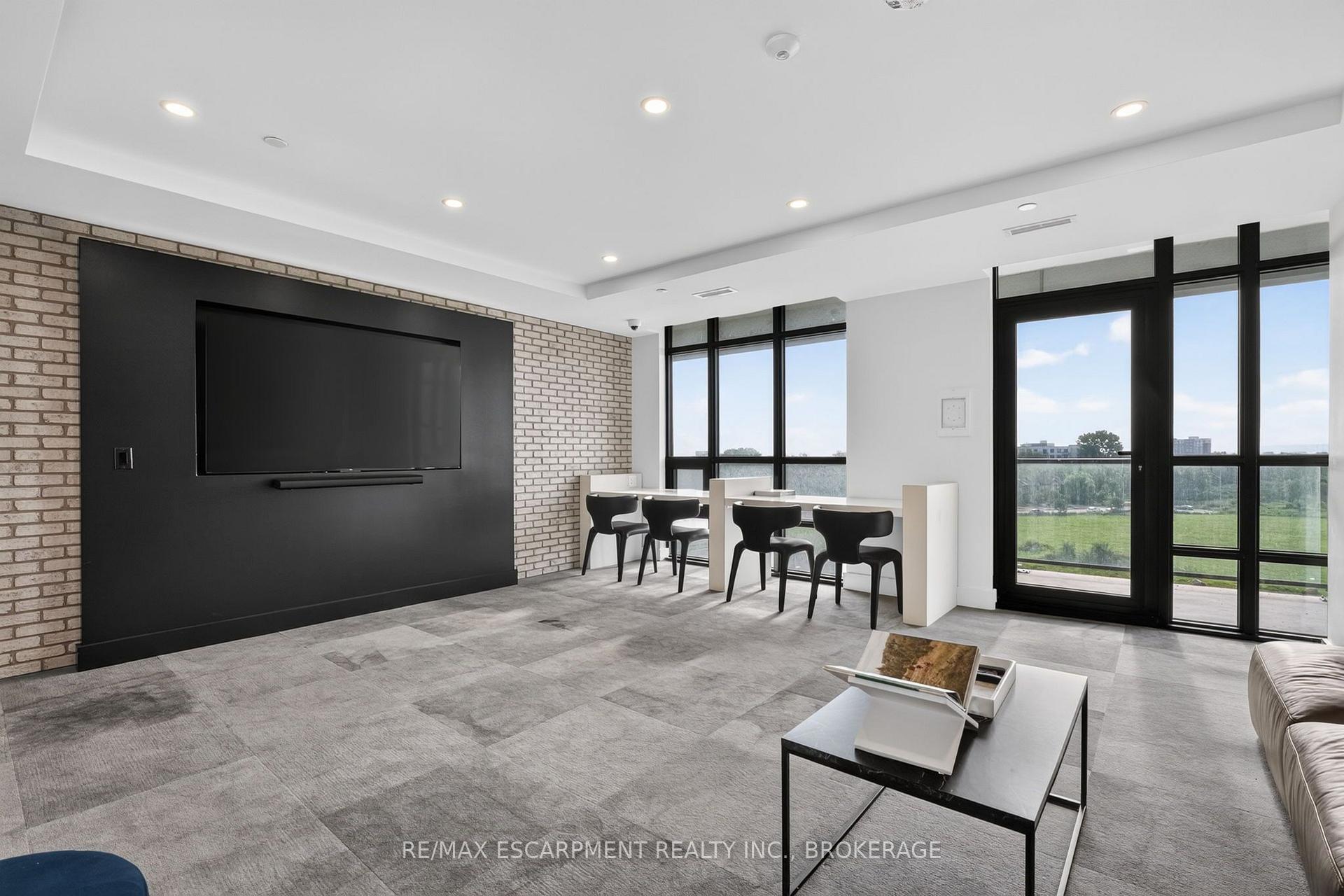 Photo 32 of 205-461 Green Road, Hamilton, Stoney Creek — HOMEH