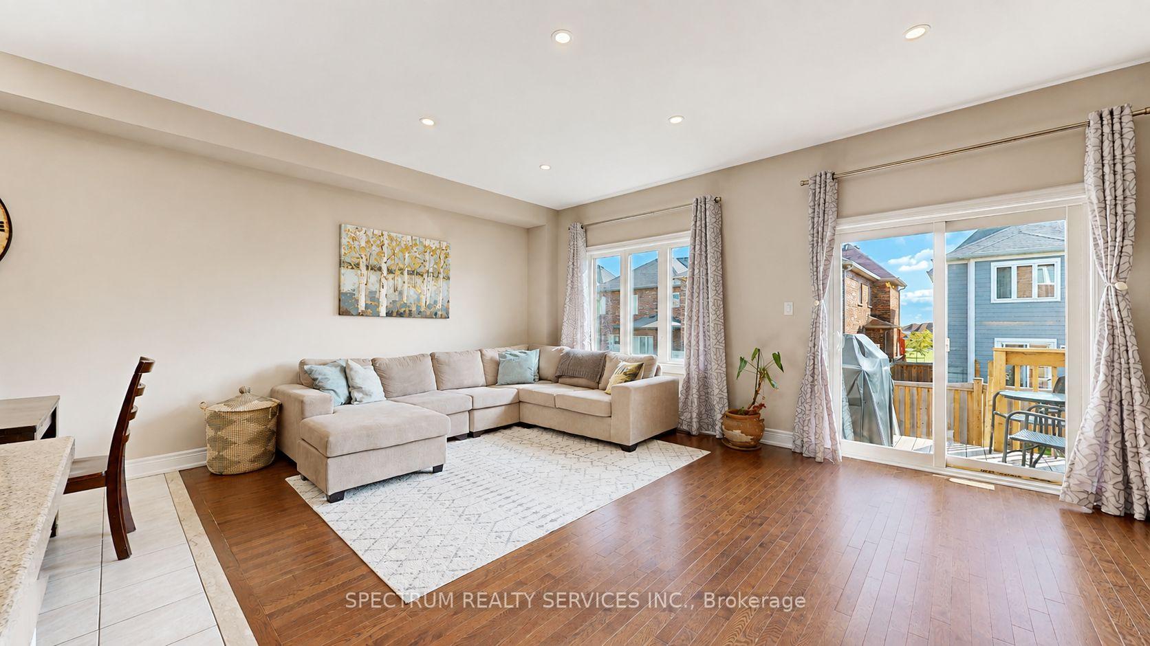 Photo 58 of 1103 Stantin Street, Innisfil, Lefroy — HOMEH