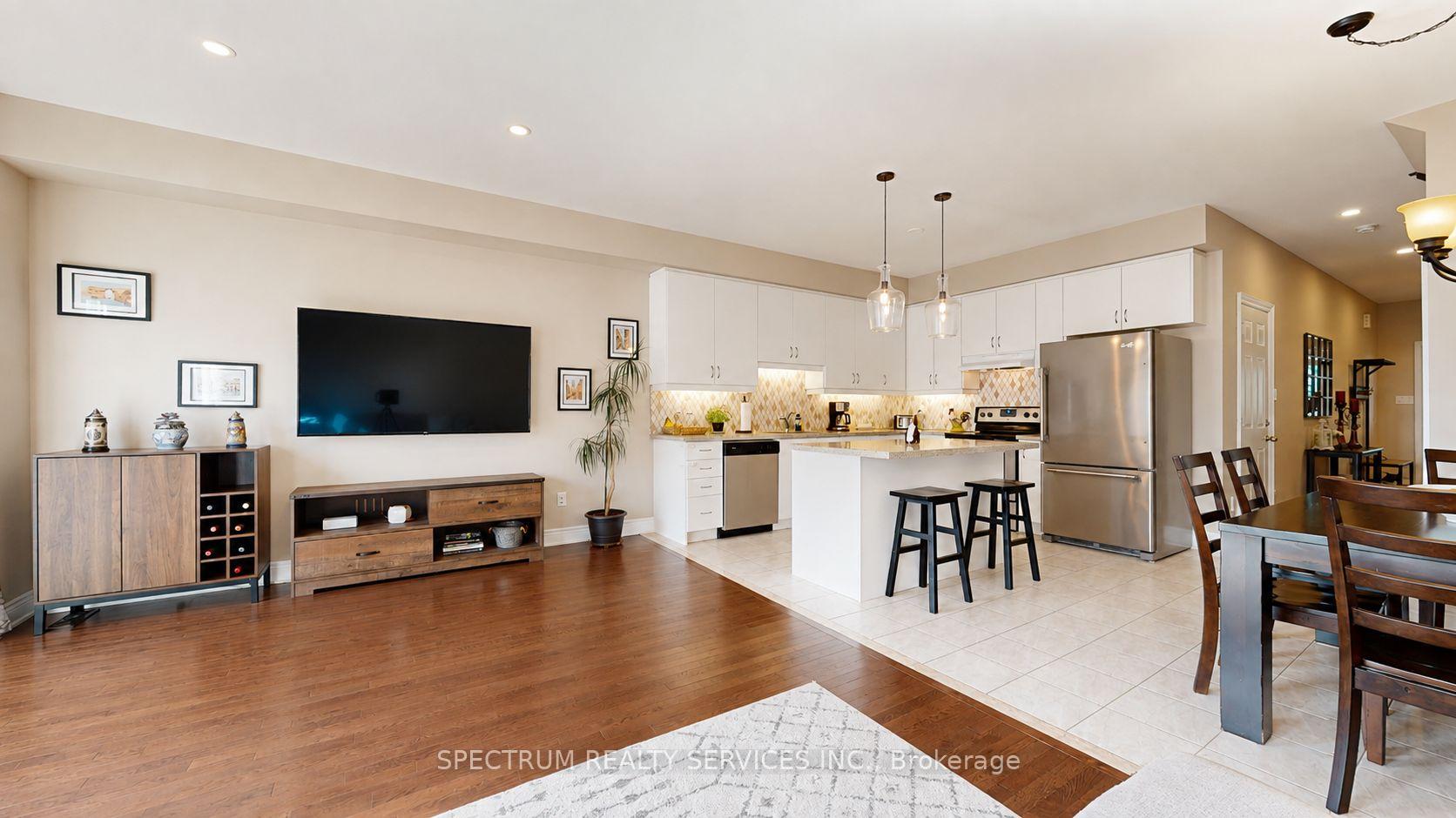 Photo 18 of 1103 Stantin Street, Innisfil, Lefroy — HOMEH