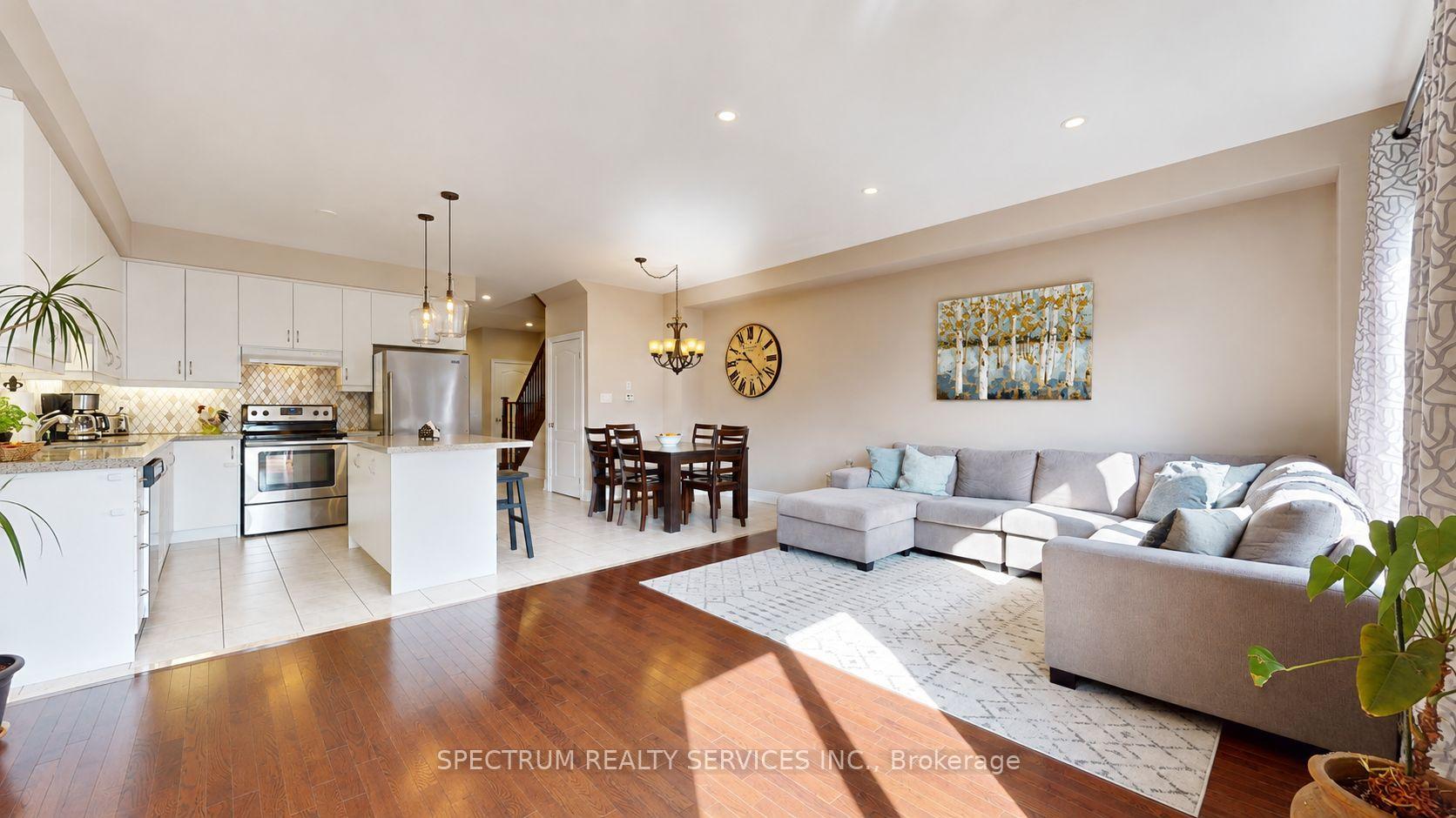 Photo 29 of 1103 Stantin Street, Innisfil, Lefroy — HOMEH