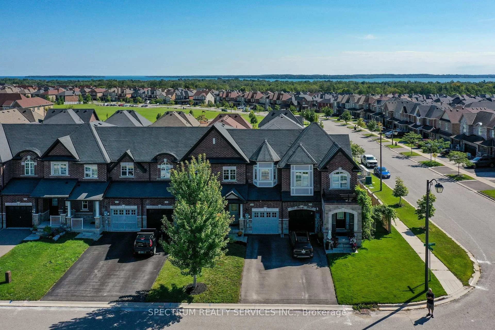 Photo 25 of 1103 Stantin Street, Innisfil, Lefroy — HOMEH