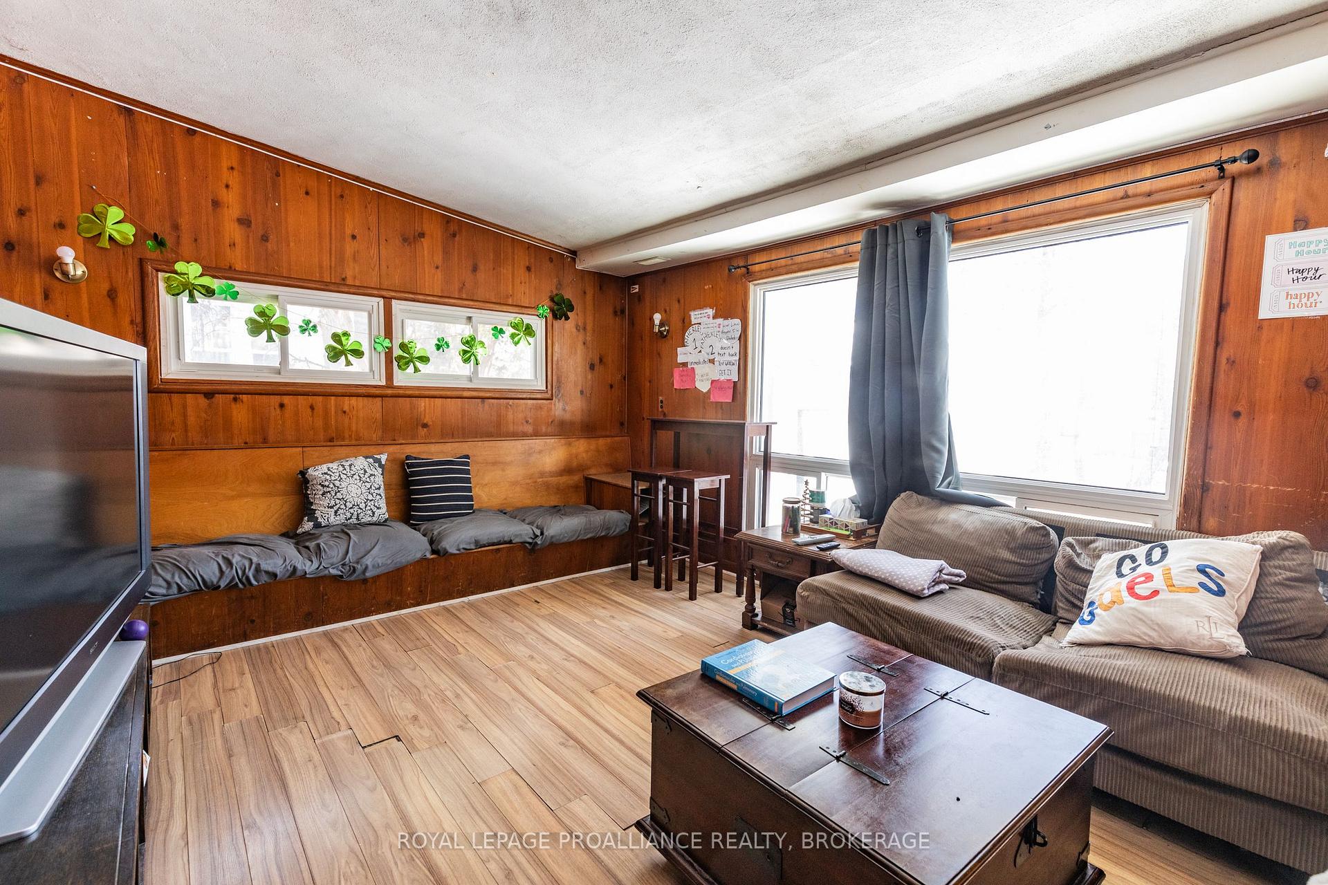 Photo 14 of 153 Macdonnell Street, Kingston, Central City East — HOMEH