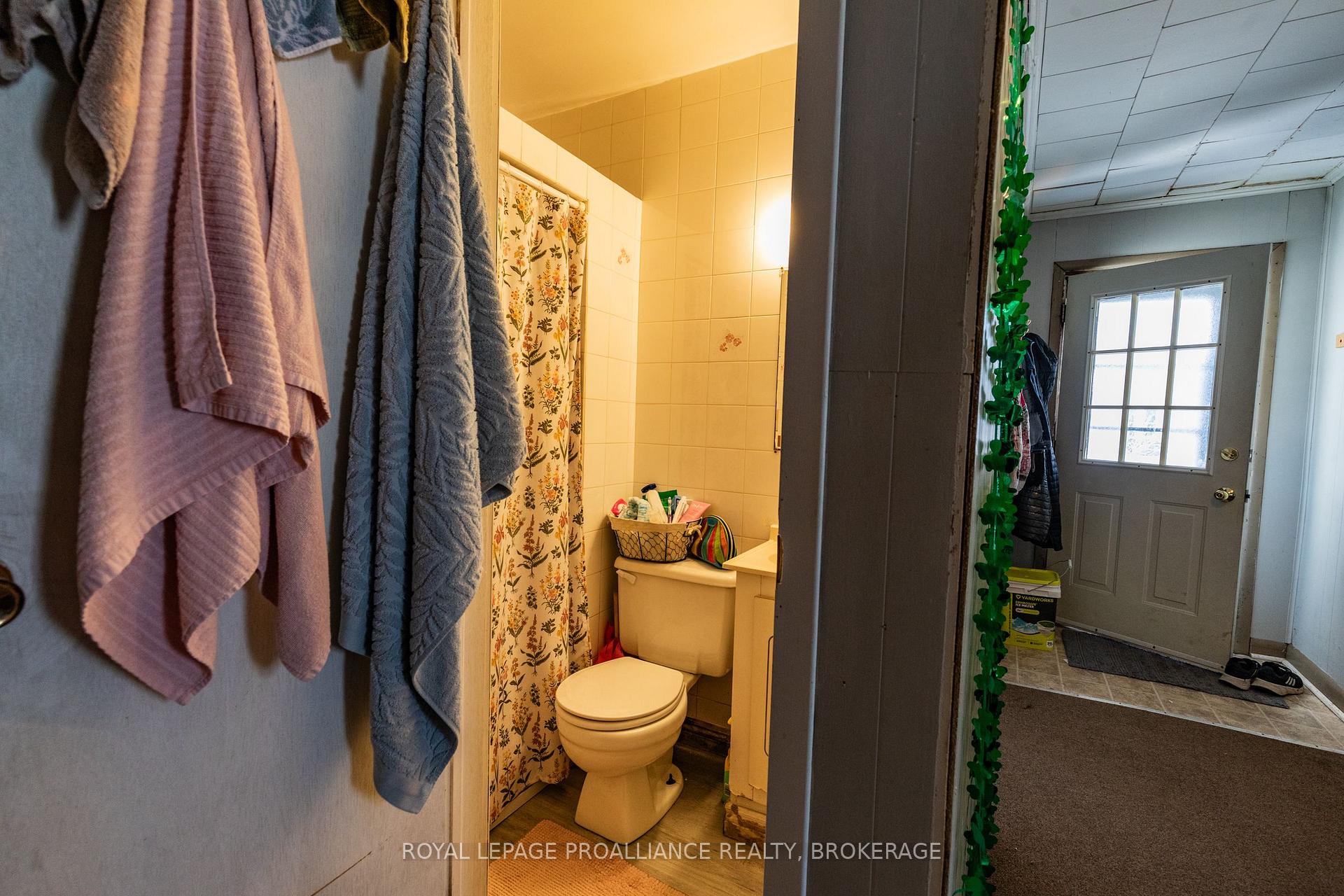 Photo 16 of 153 Macdonnell Street, Kingston, Central City East — HOMEH