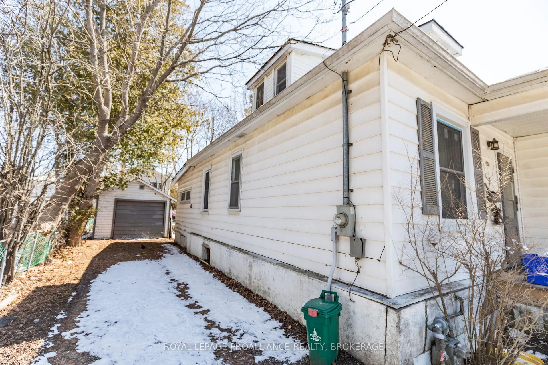 Photo 5 of 153 Macdonnell Street, Kingston, Central City East — HOMEH