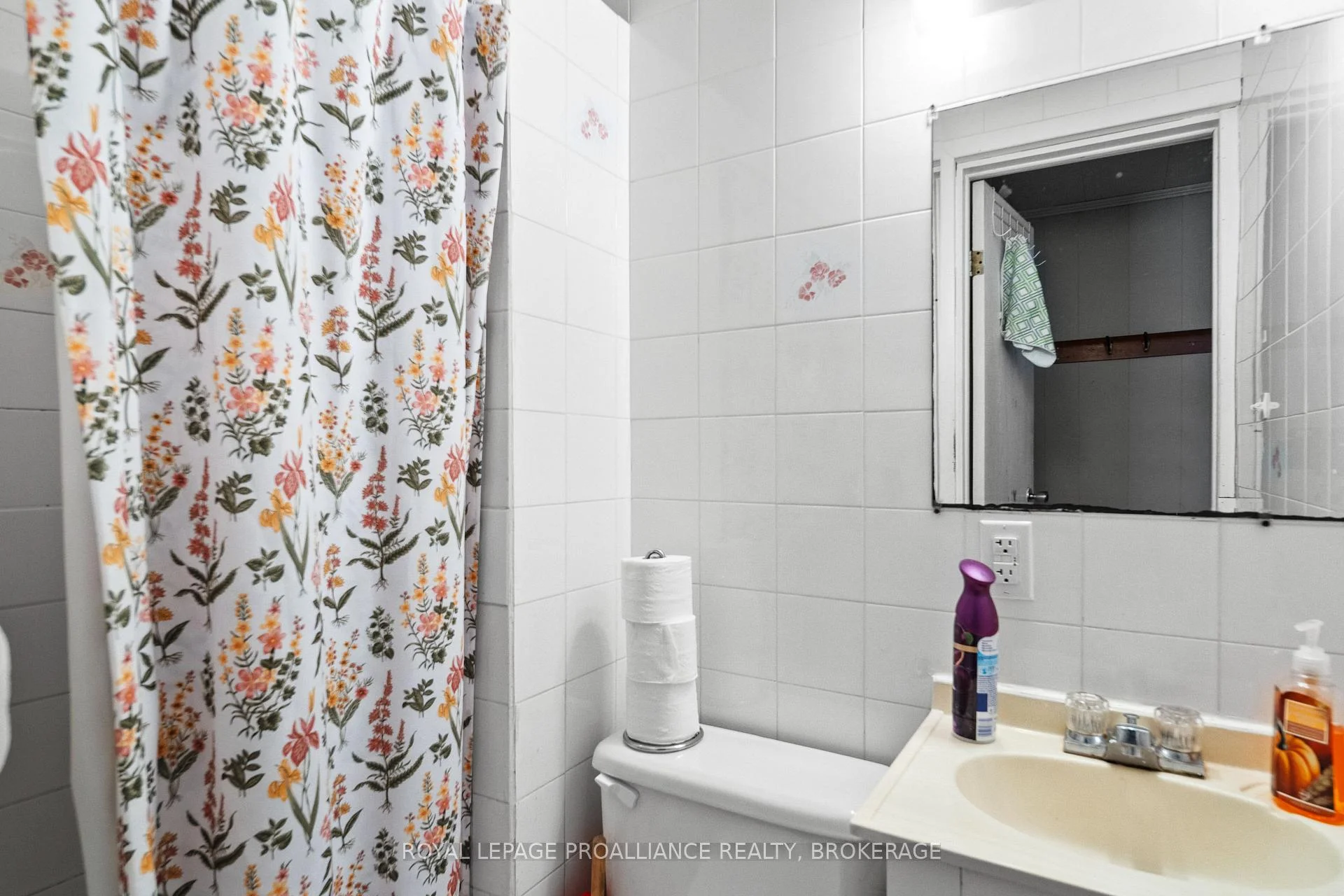 Photo 21 of 153 Macdonnell Street, Kingston, Central City East — HOMEH
