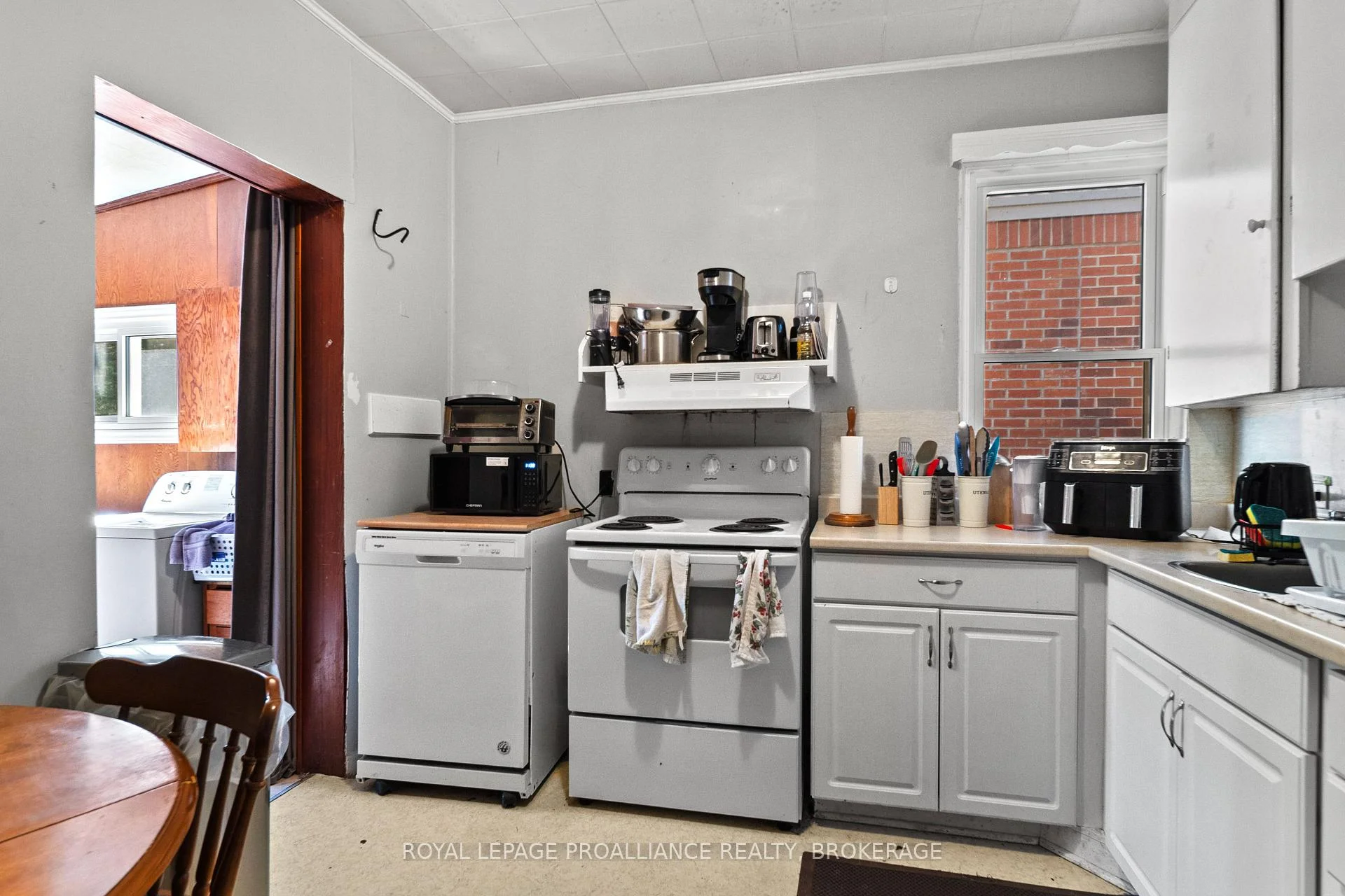 Photo 25 of 153 Macdonnell Street, Kingston, Central City East — HOMEH