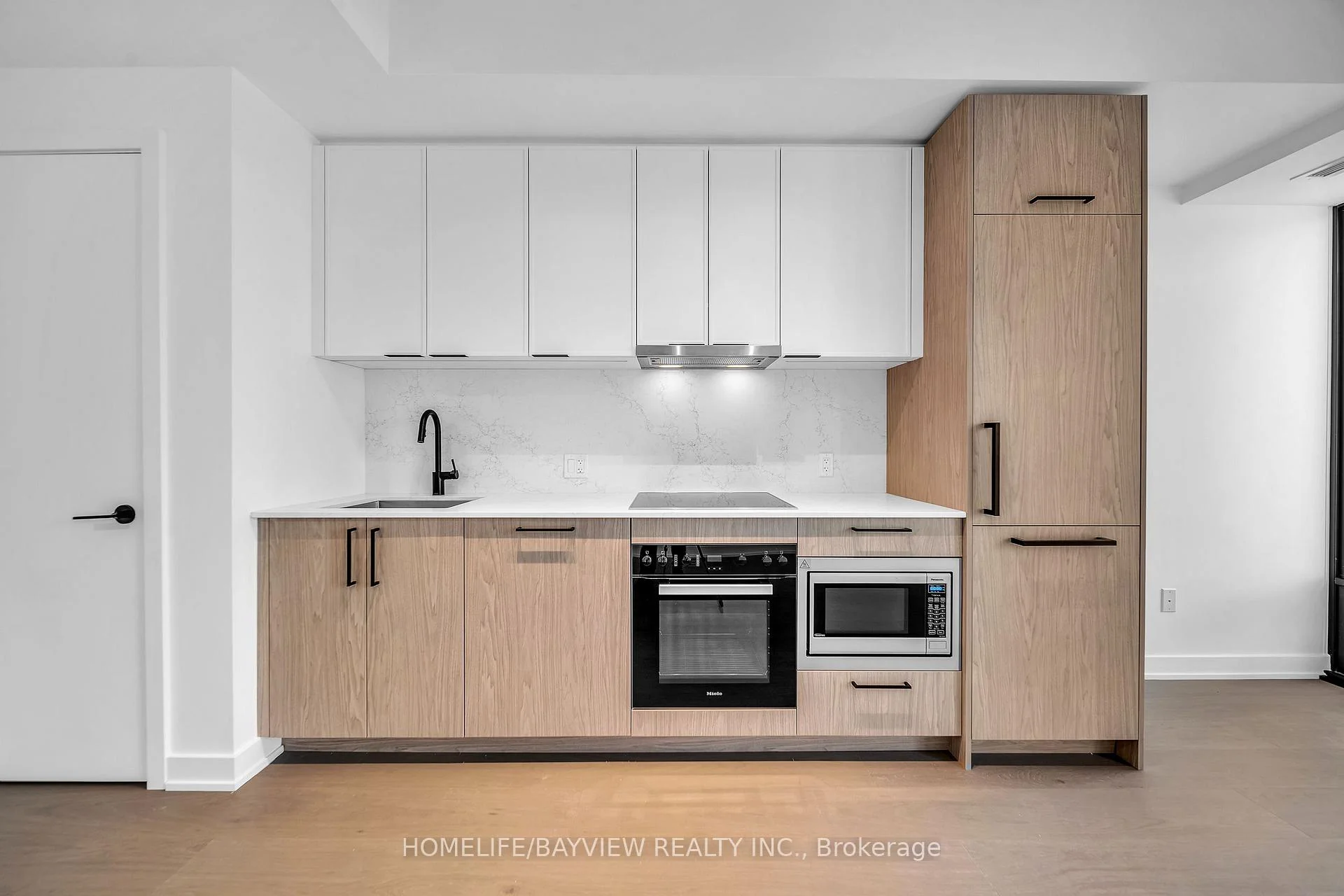 Photo 2 of Unit 711, 91 montclair Avenue, Toronto, Forest Hill South — HOMEH