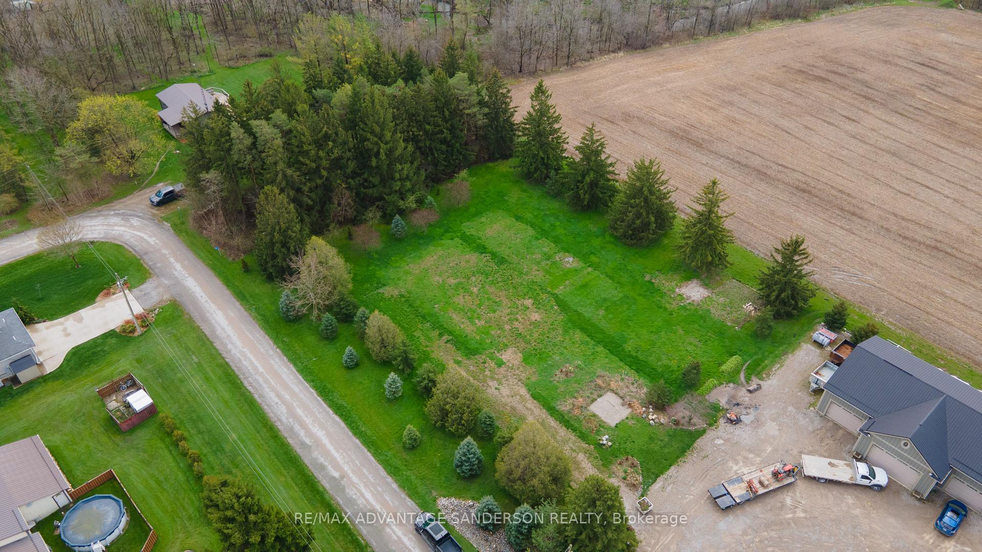 Photo 3 of 19 West Street, North Middlesex, Rural North Middlesex — HOMEH