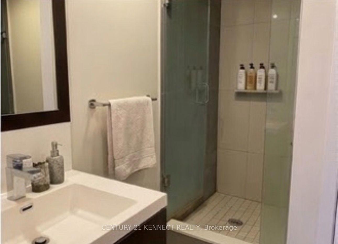 Photo 12 of Unit 3003, 2 Anndale Drive, North York, Willowdale East — HOMEH
