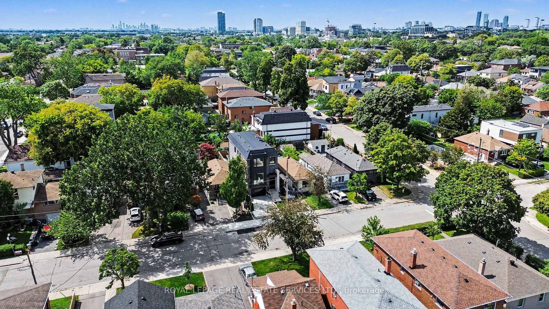 Photo 36 of 34 Milton Street, Etobicoke, Mimico — HOMEH