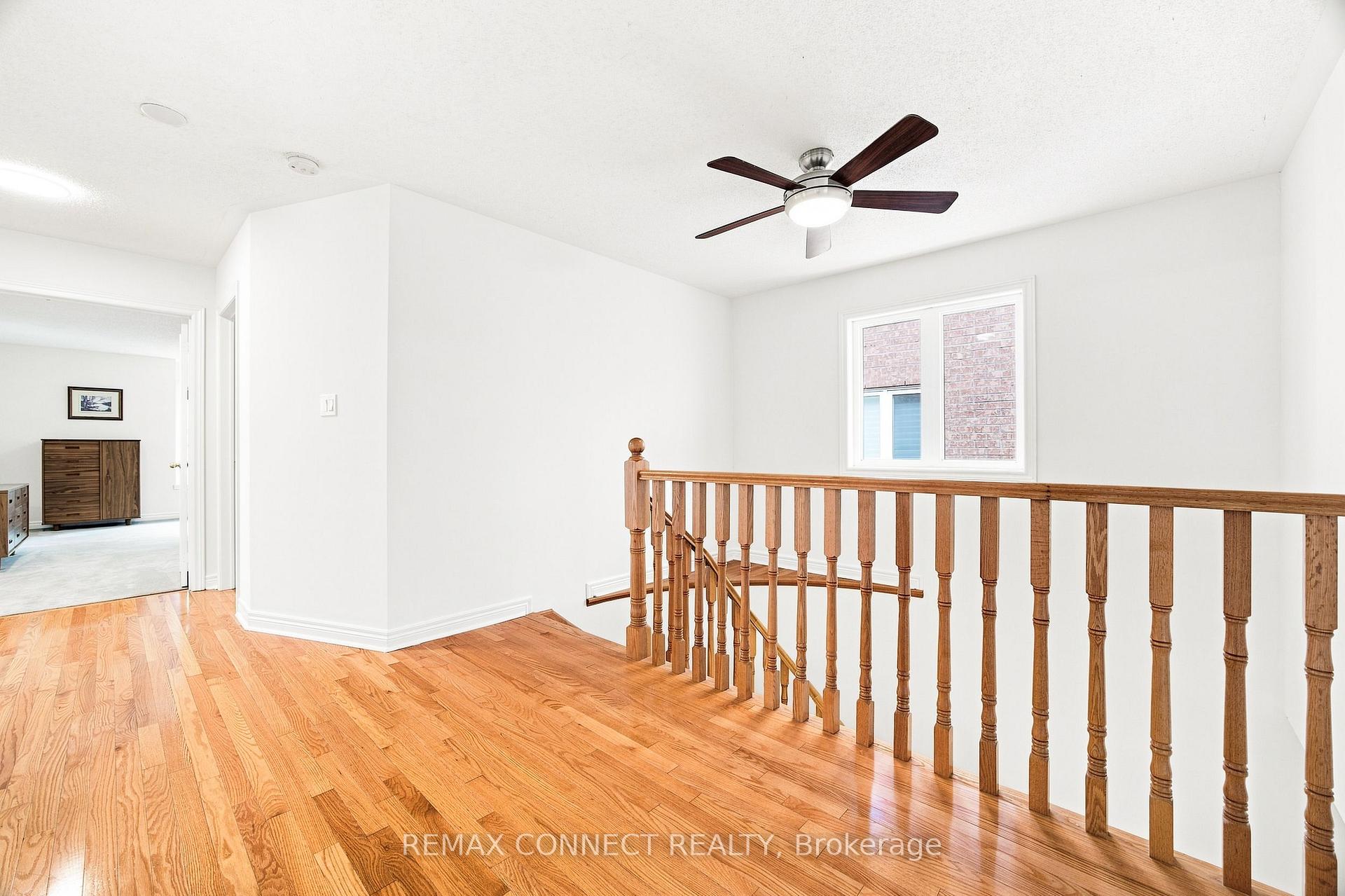 Photo 21 of 151 Bentoak Crescent, Vaughan, Patterson — HOMEH