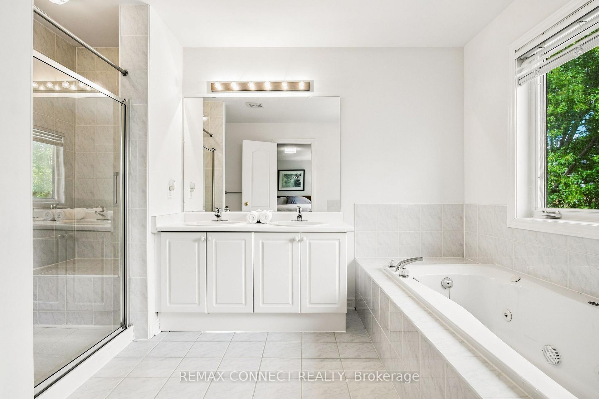 Photo 32 of 151 Bentoak Crescent, Vaughan, Patterson — HOMEH