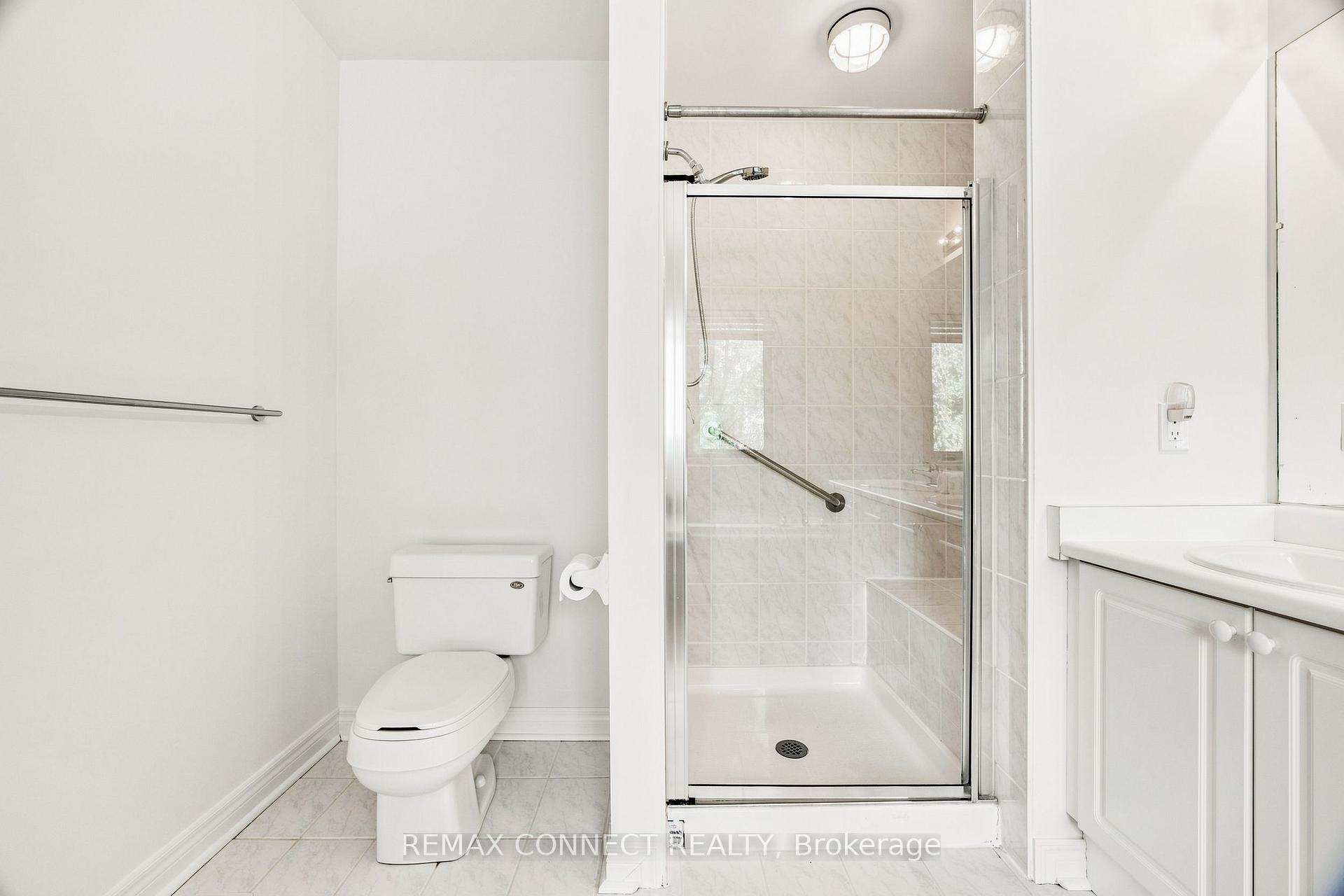 Photo 34 of 151 Bentoak Crescent, Vaughan, Patterson — HOMEH