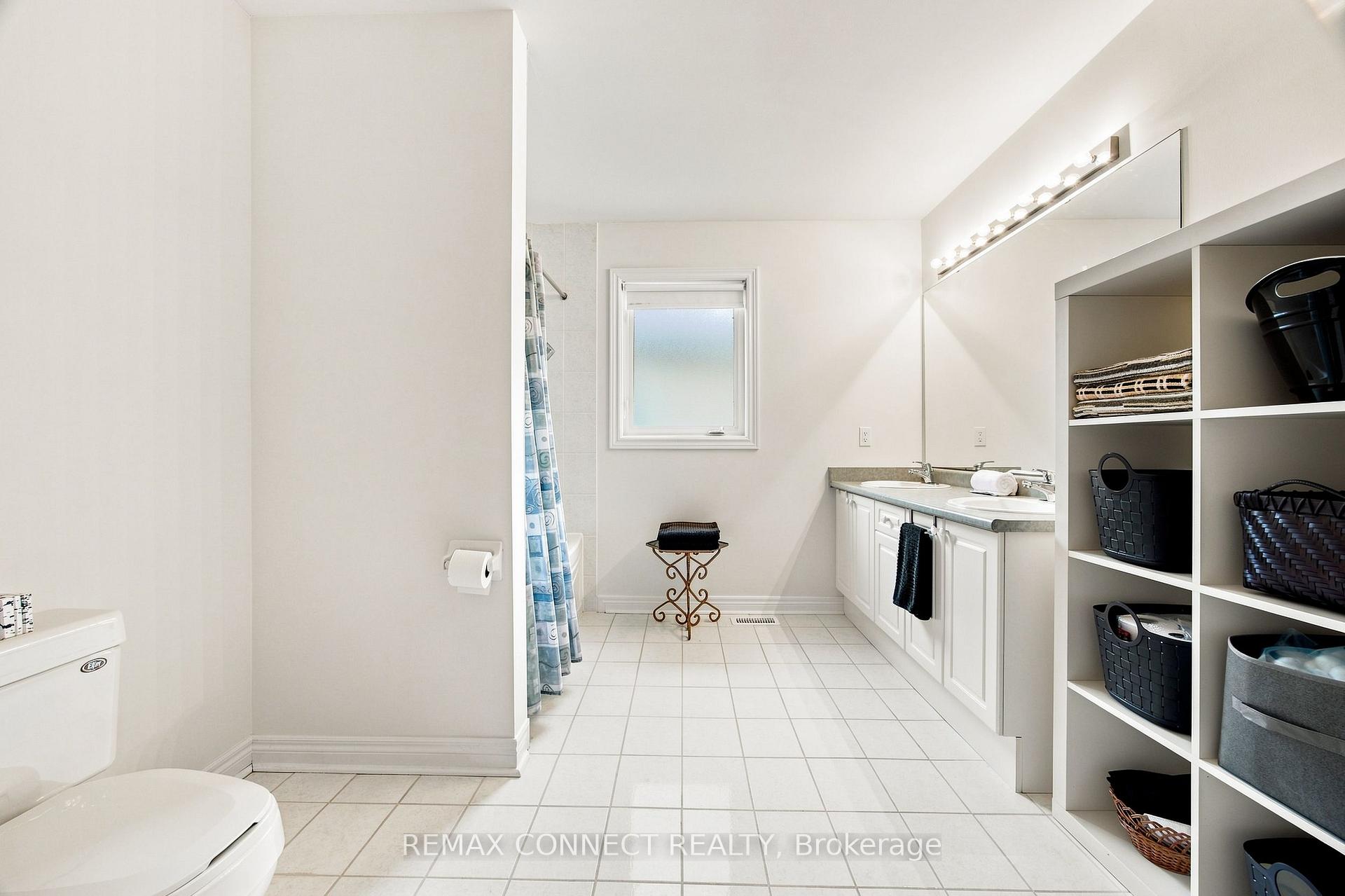 Photo 37 of 151 Bentoak Crescent, Vaughan, Patterson — HOMEH