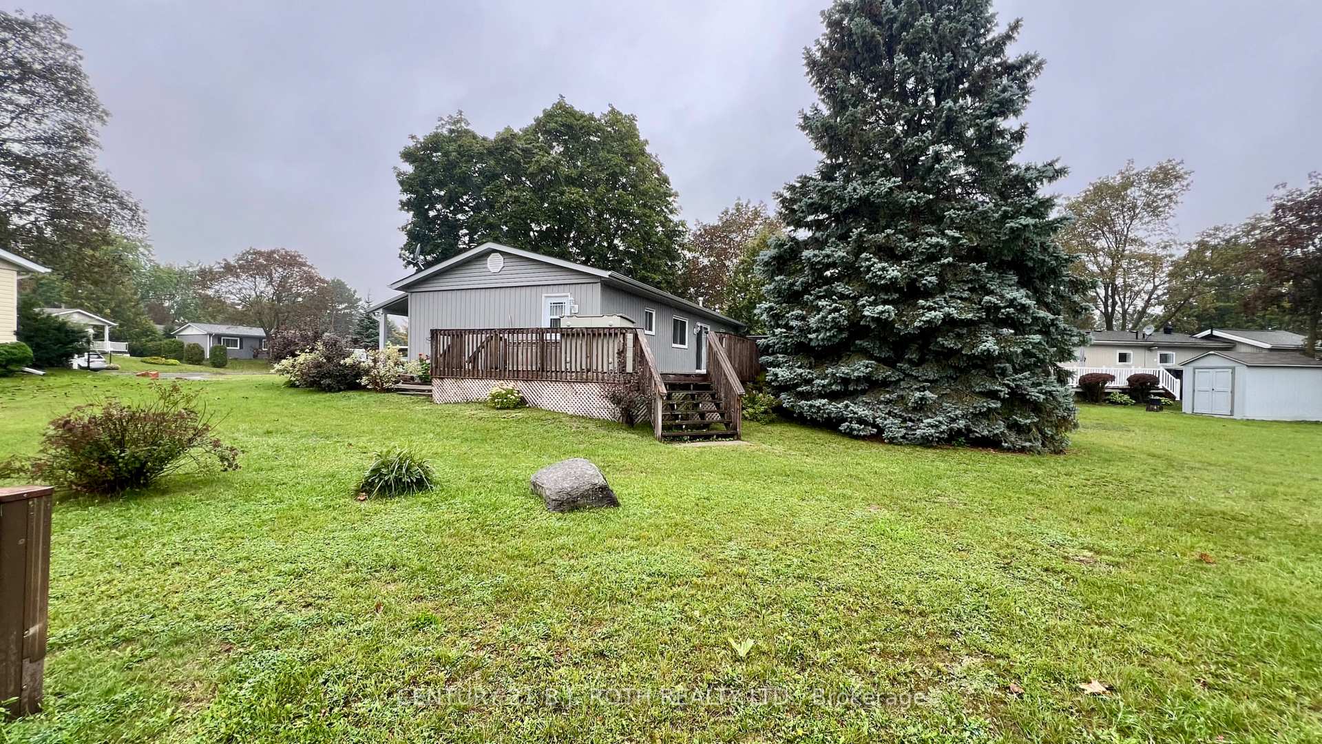 Photo 3 of 6 Walnut Court, Innisfil, Rural Innisfil — HOMEH