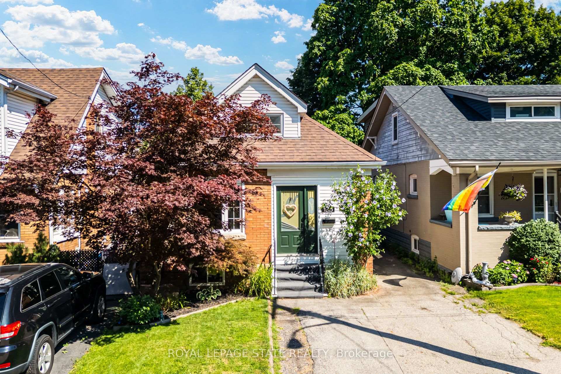 Photo of 175 Rosslyn Avenue S