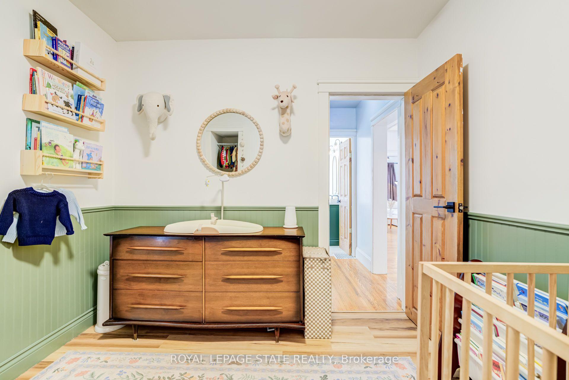 Photo 22 of 175 Rosslyn Avenue S, Hamilton, Delta — HOMEH