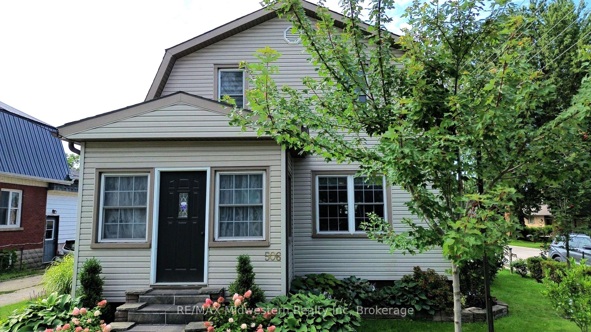 Photo of 506 Main Street E