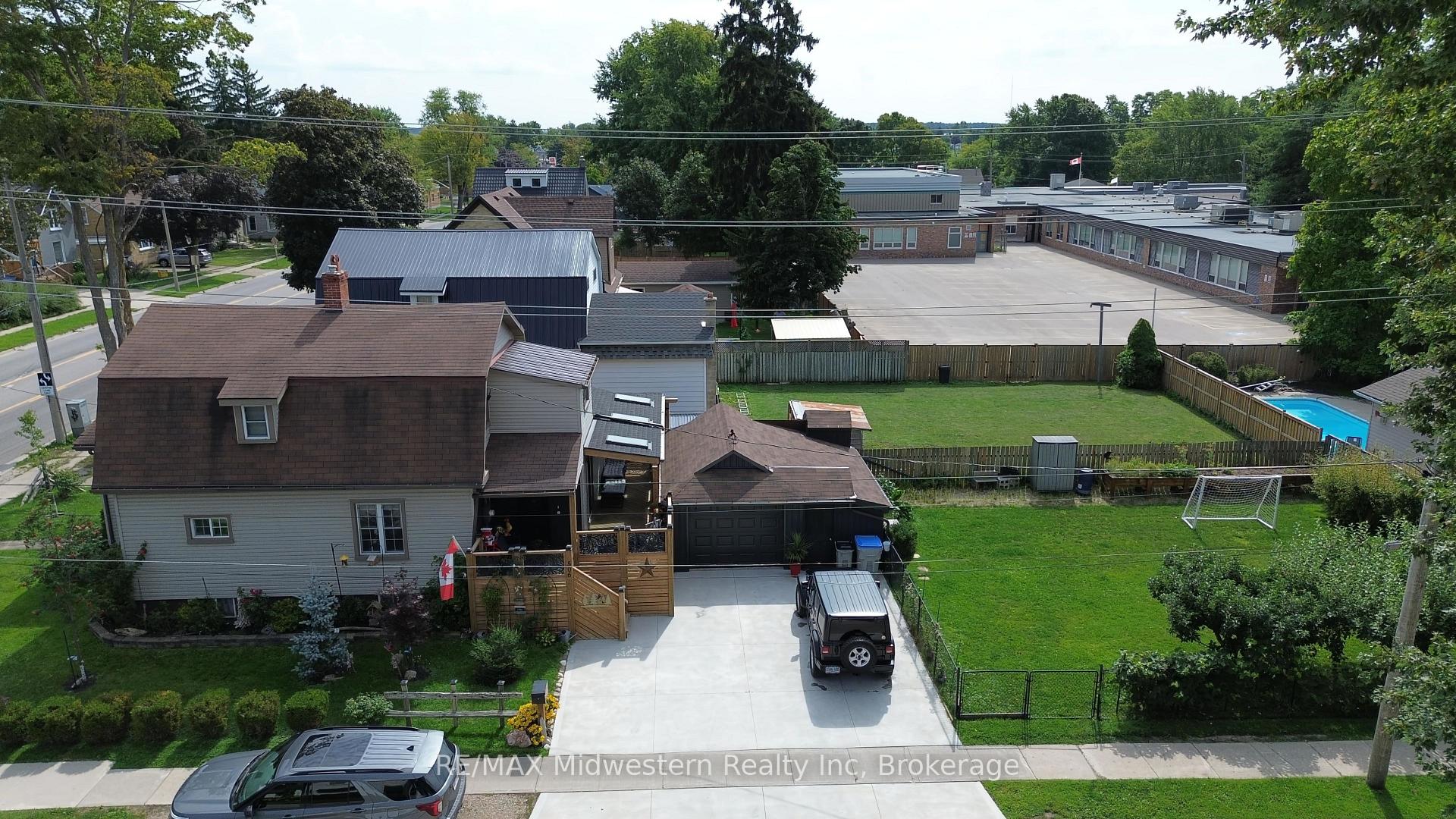 Photo 2 of 506 Main Street E, North Perth, Listowel — HOMEH