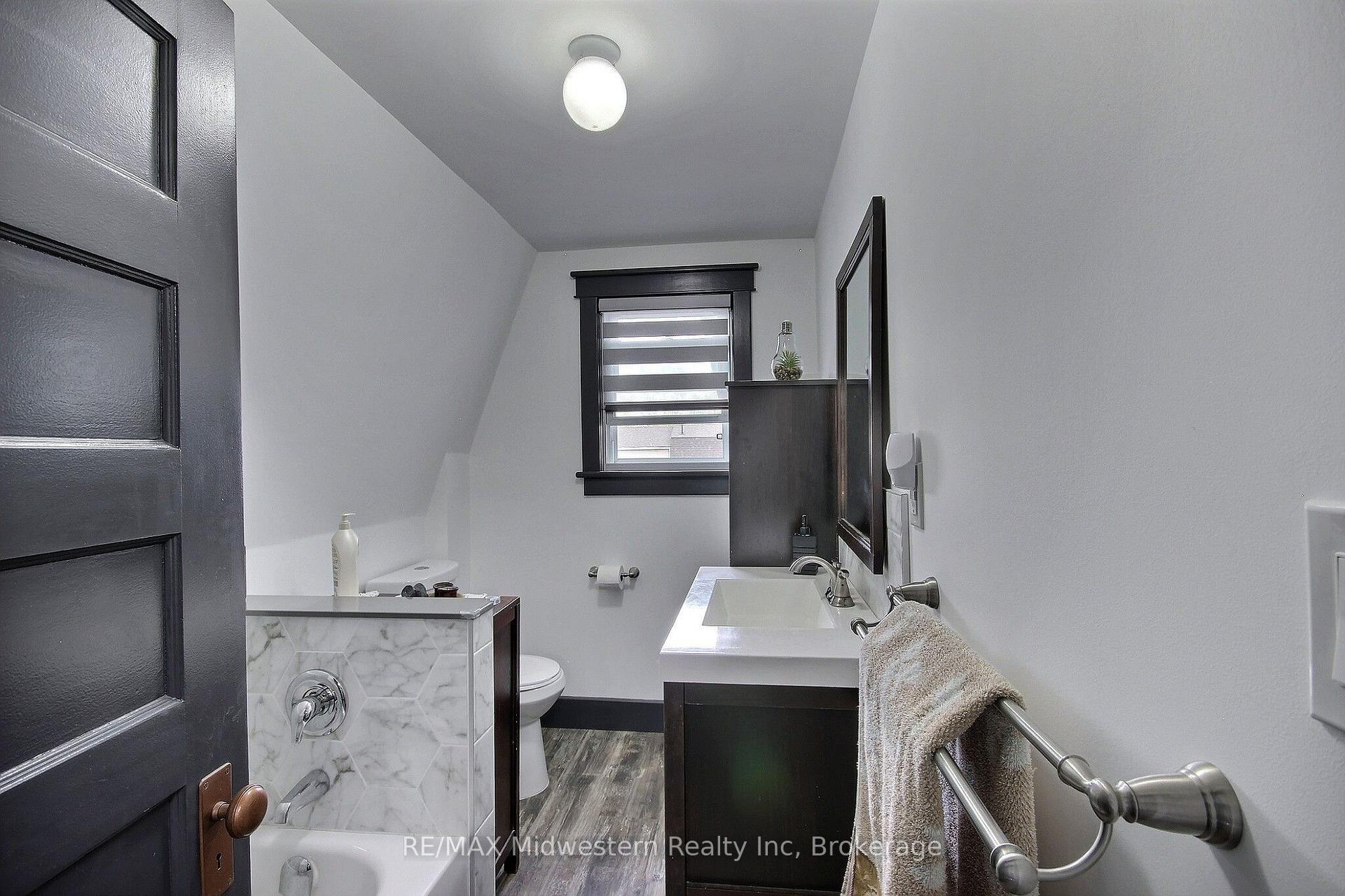 Photo 7 of 506 Main Street E, North Perth, Listowel — HOMEH