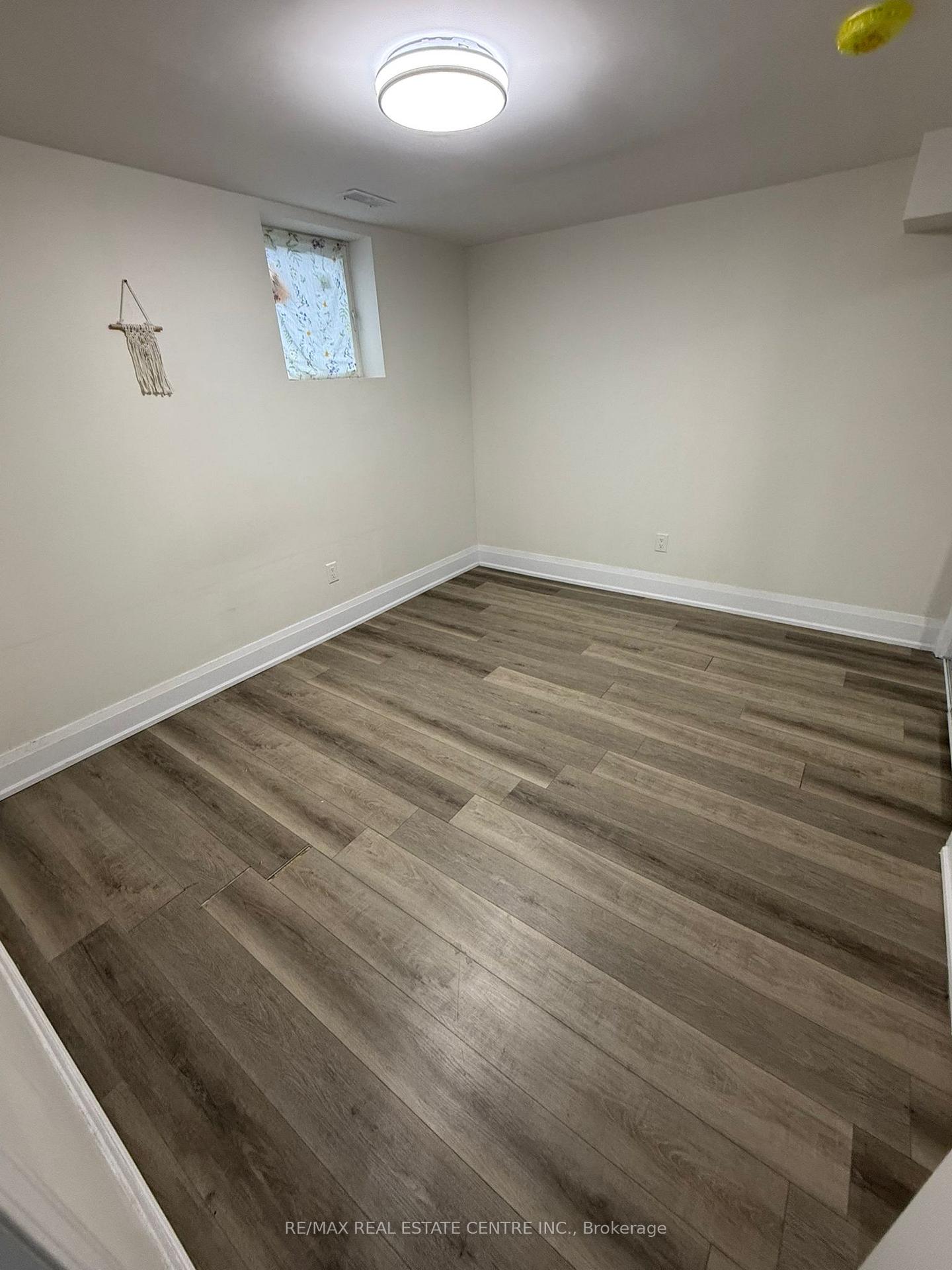 Photo 7 of 53 Thorntree Crescent, Brampton, Fletcher's Creek South — HOMEH