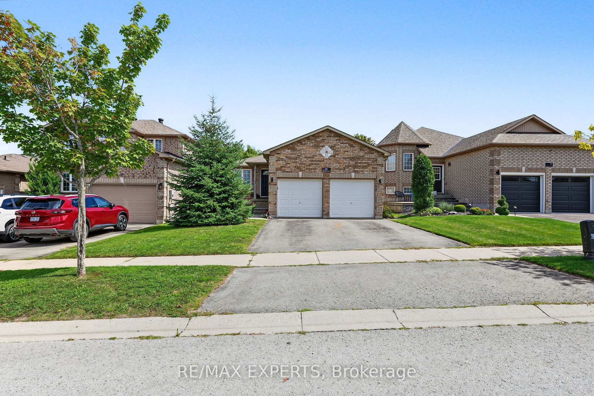 Photo 4 of Unit Upper, 17 Michelle Drive, Barrie, Painswick South — HOMEH