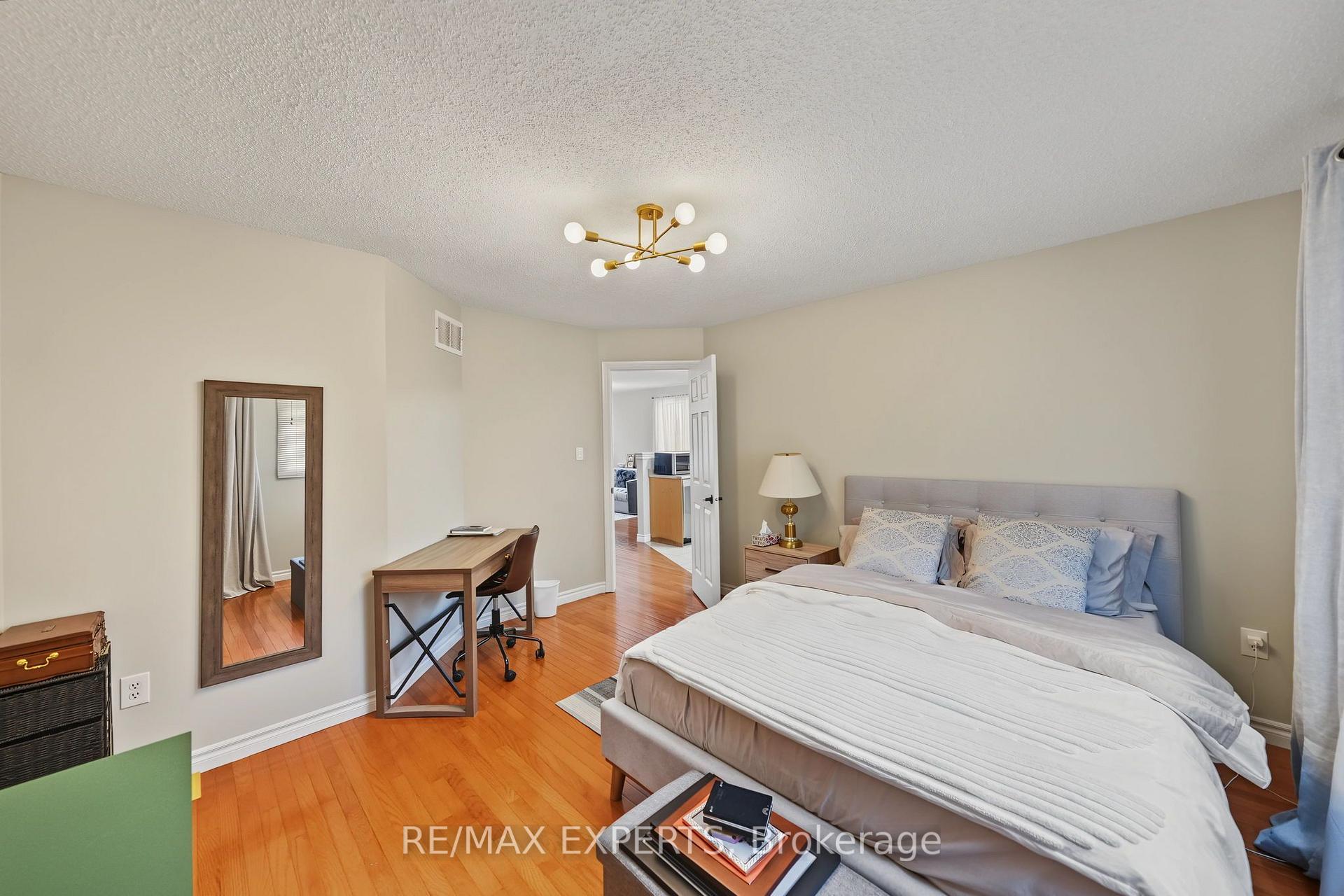 Photo 22 of Unit Upper, 17 Michelle Drive, Barrie, Painswick South — HOMEH