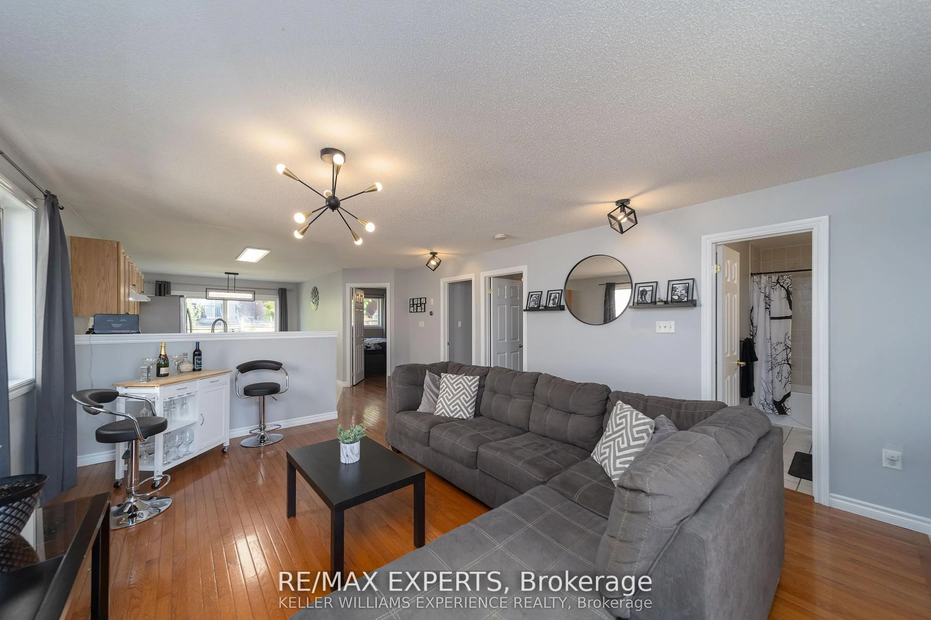 Photo 8 of Unit Upper, 17 Michelle Drive, Barrie, Painswick South — HOMEH