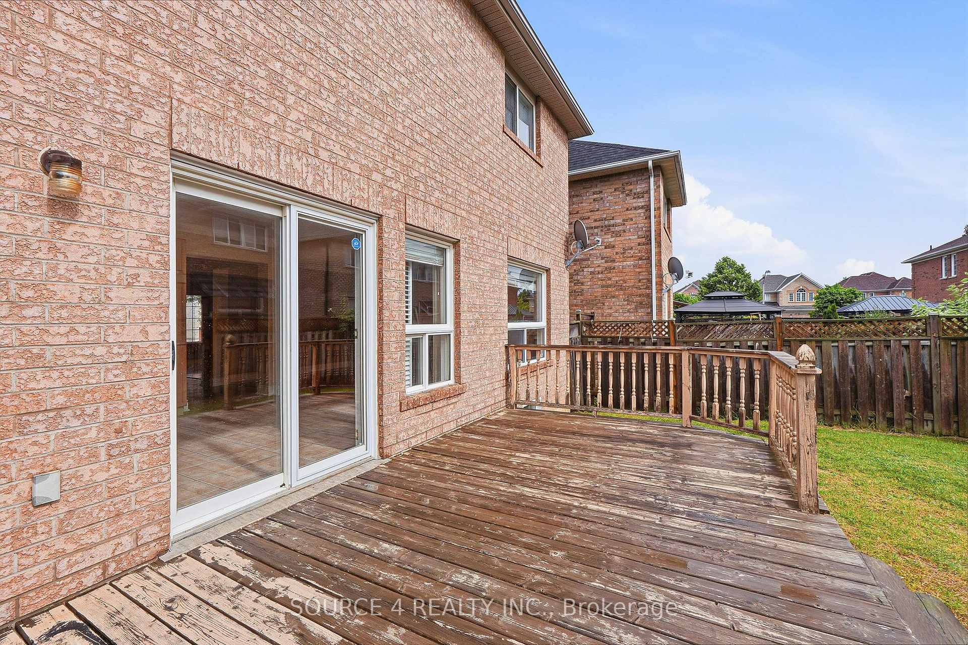 Photo 39 of 6 Foxmere Road, Brampton, Fletcher's Meadow — HOMEH