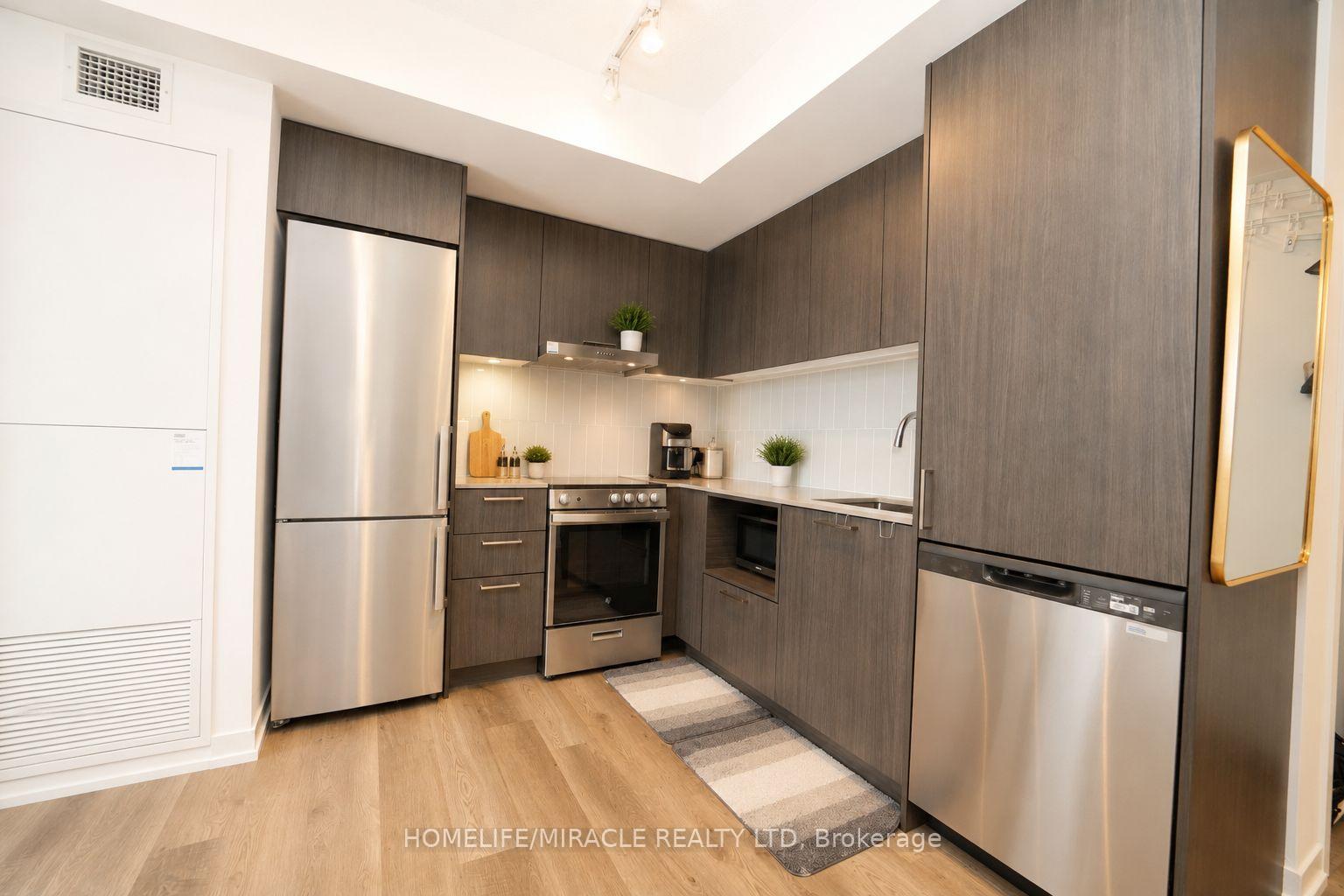 Photo 5 of Unit 3612, 195 Commerce Street, Vaughan, Vaughan Corporate Centre — HOMEH