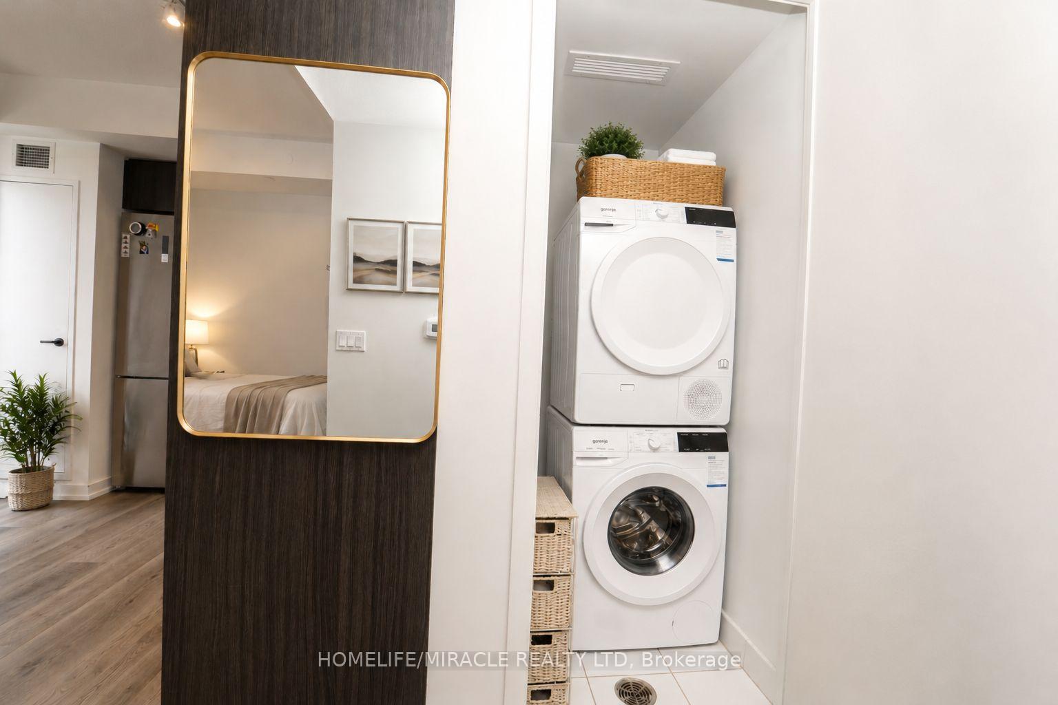 Photo 7 of Unit 3612, 195 Commerce Street, Vaughan, Vaughan Corporate Centre — HOMEH