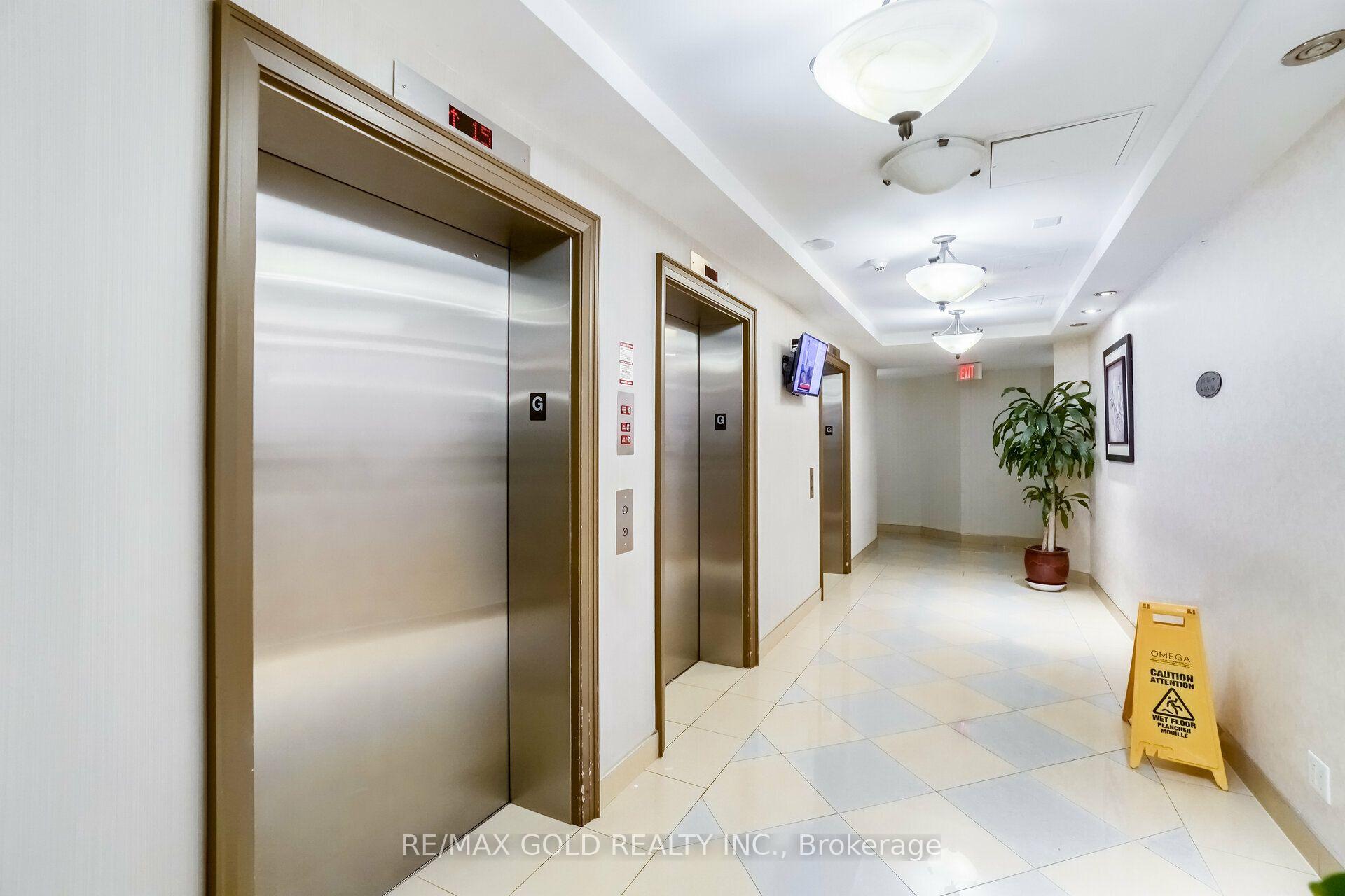 Photo 4 of Unit 102, 220 Forum Drive, Mississauga, Hurontario — HOMEH