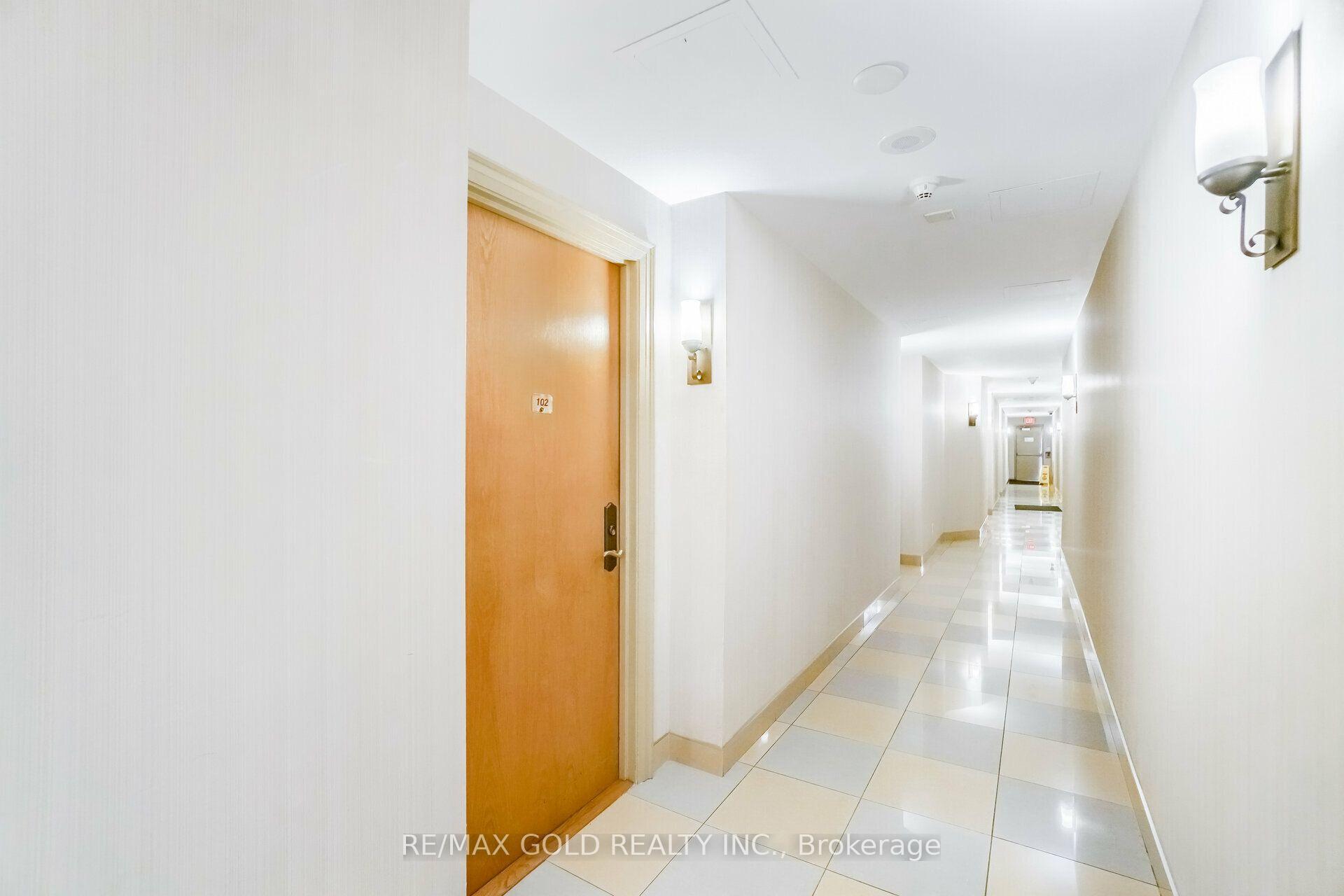 Photo 5 of Unit 102, 220 Forum Drive, Mississauga, Hurontario — HOMEH