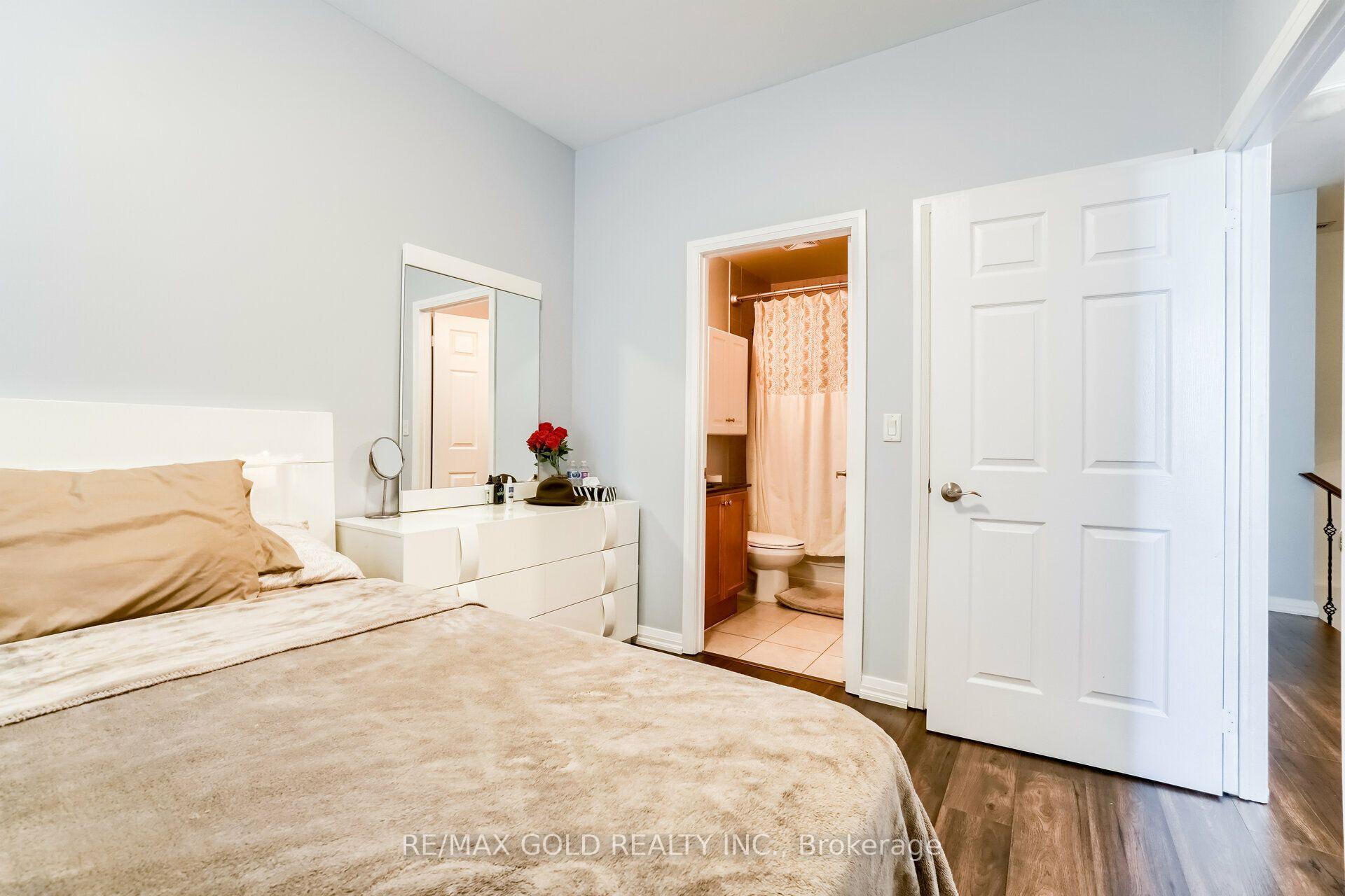 Photo 13 of Unit 102, 220 Forum Drive, Mississauga, Hurontario — HOMEH
