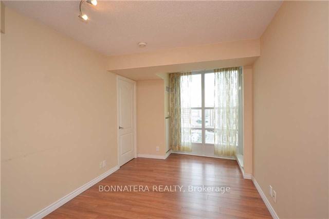 Photo 3 of Unit 1506, 33 Elm Drive, Mississauga, City Centre — HOMEH