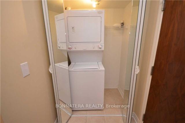 Photo 7 of Unit 1506, 33 Elm Drive, Mississauga, City Centre — HOMEH