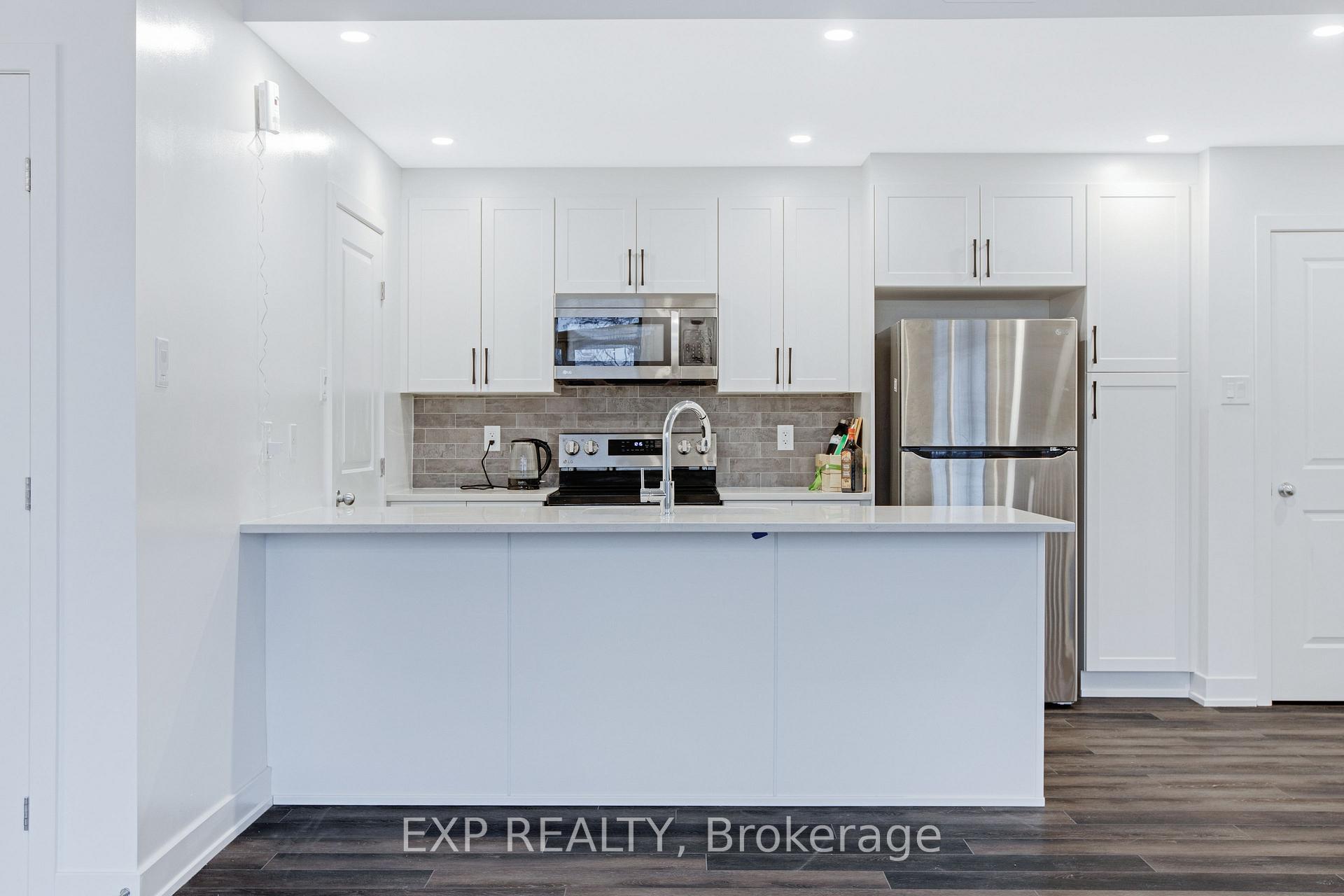 Photo 4 of Unit C, 380 Rolling Meadow Crescent, Ottawa, Mer Bleue/Bradley Estates/Anderson Park — HOMEH