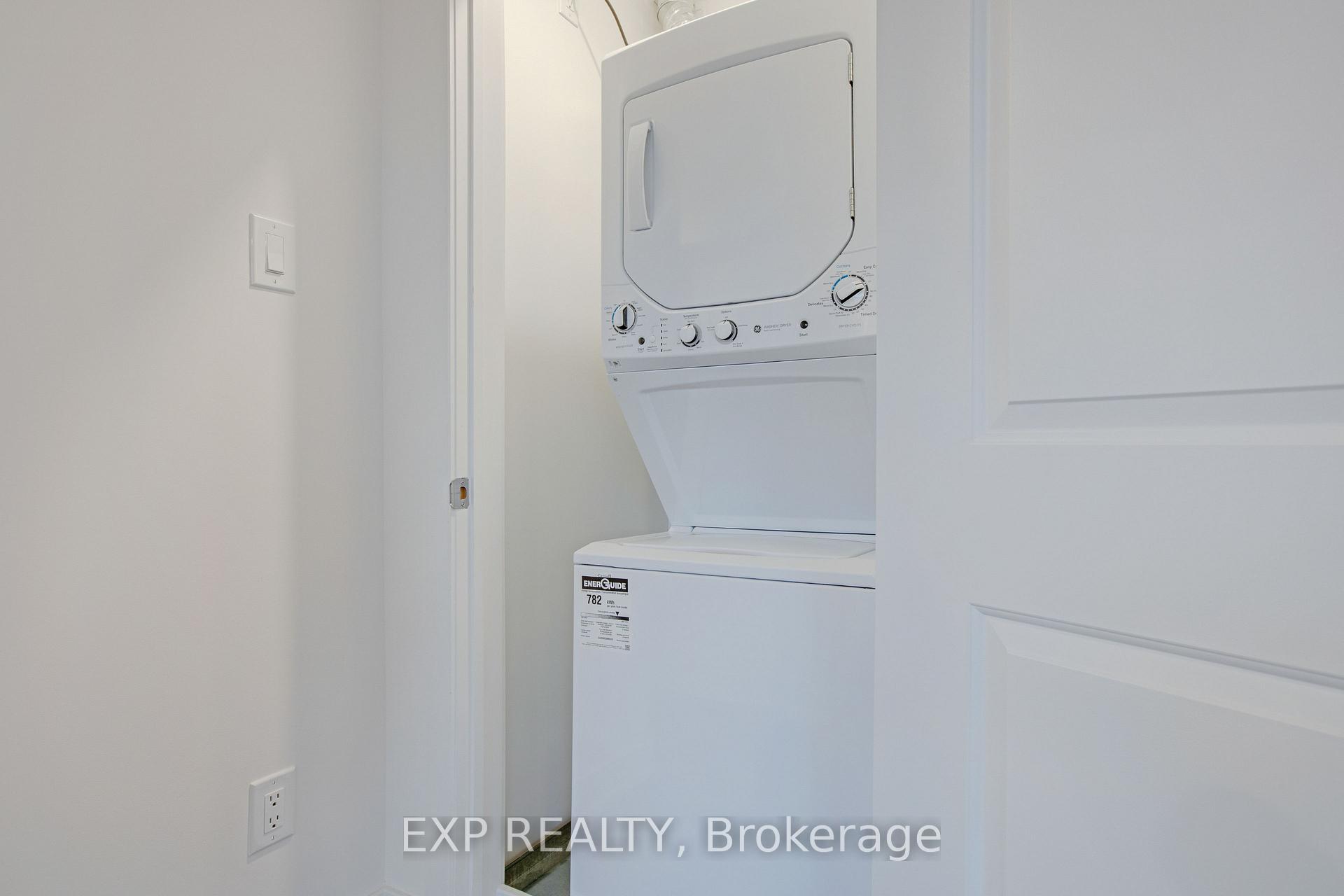Photo 24 of Unit C, 380 Rolling Meadow Crescent, Ottawa, Mer Bleue/Bradley Estates/Anderson Park — HOMEH
